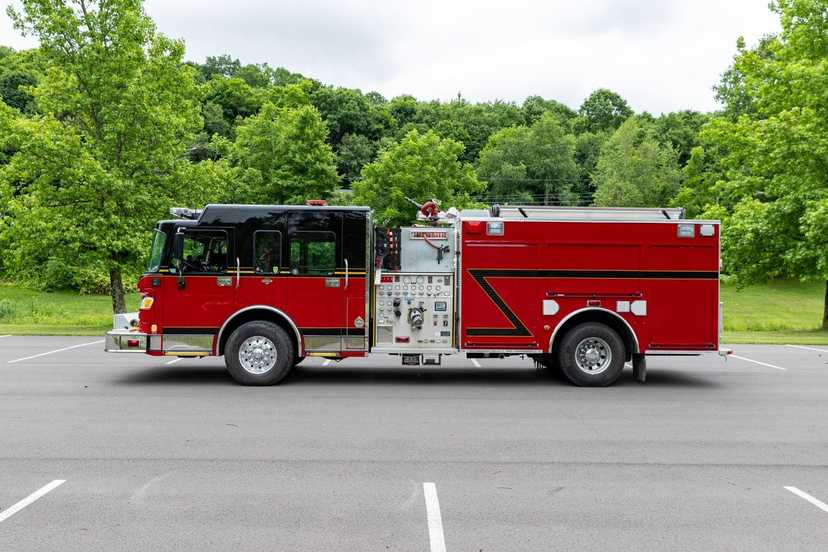 2004 Spartan Gladiator Evolution Pumper — photo 2