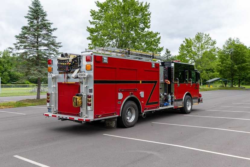 2004 Spartan Gladiator Evolution Pumper — photo 5