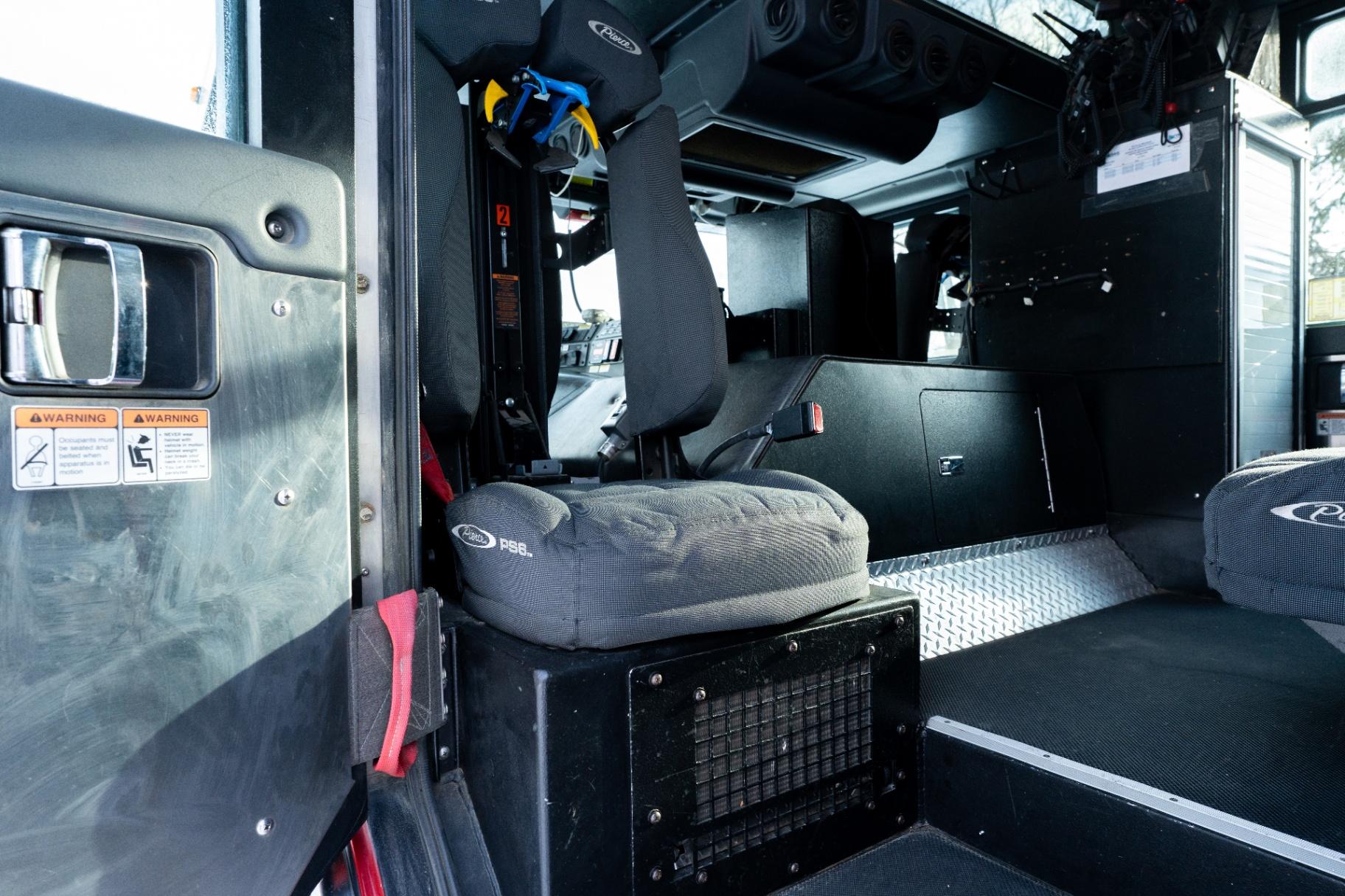2010 Pierce Velocity PUC Pumper - image 23