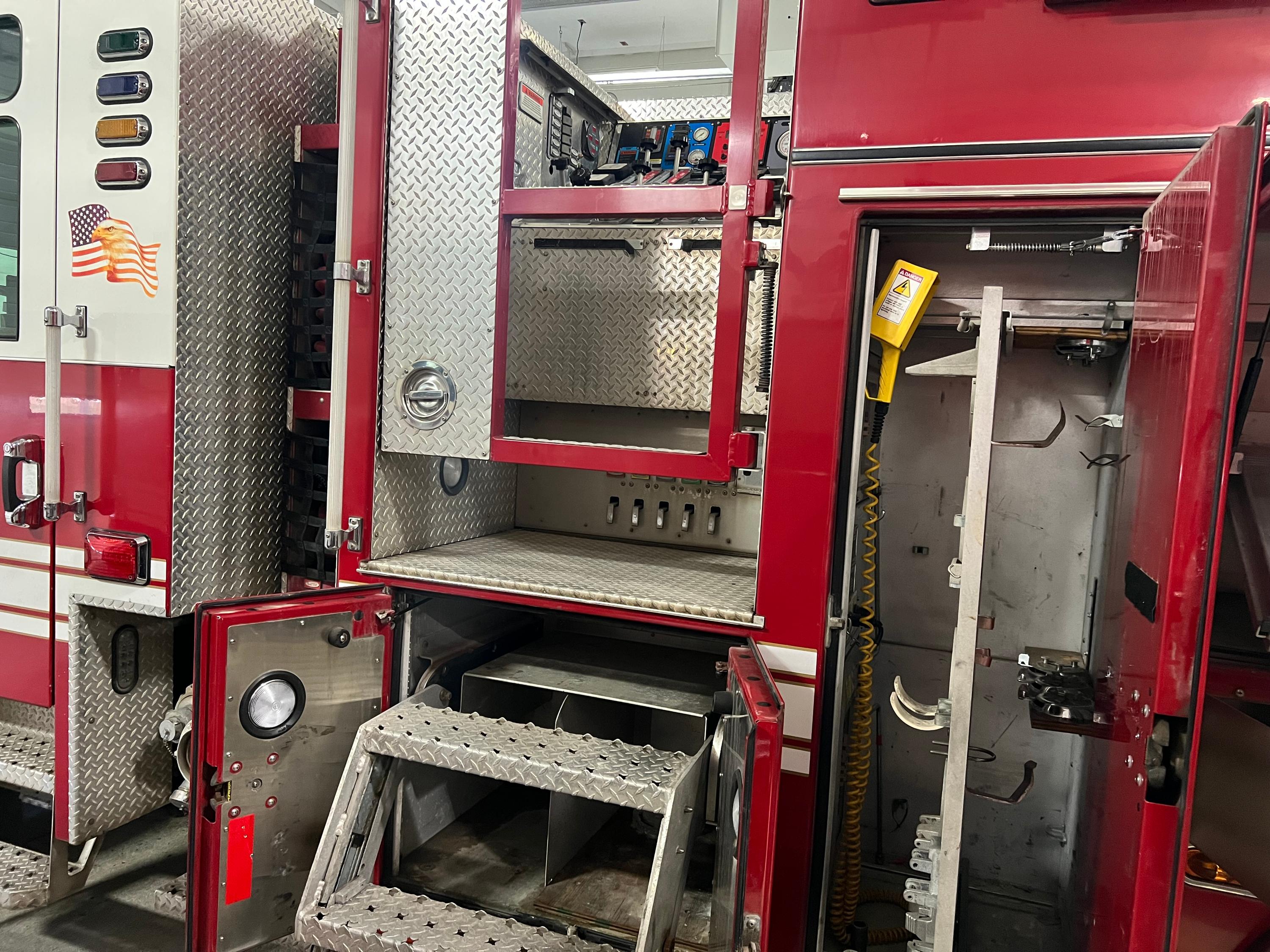 2010 Pierce Velocity PUC Pumper - image 29