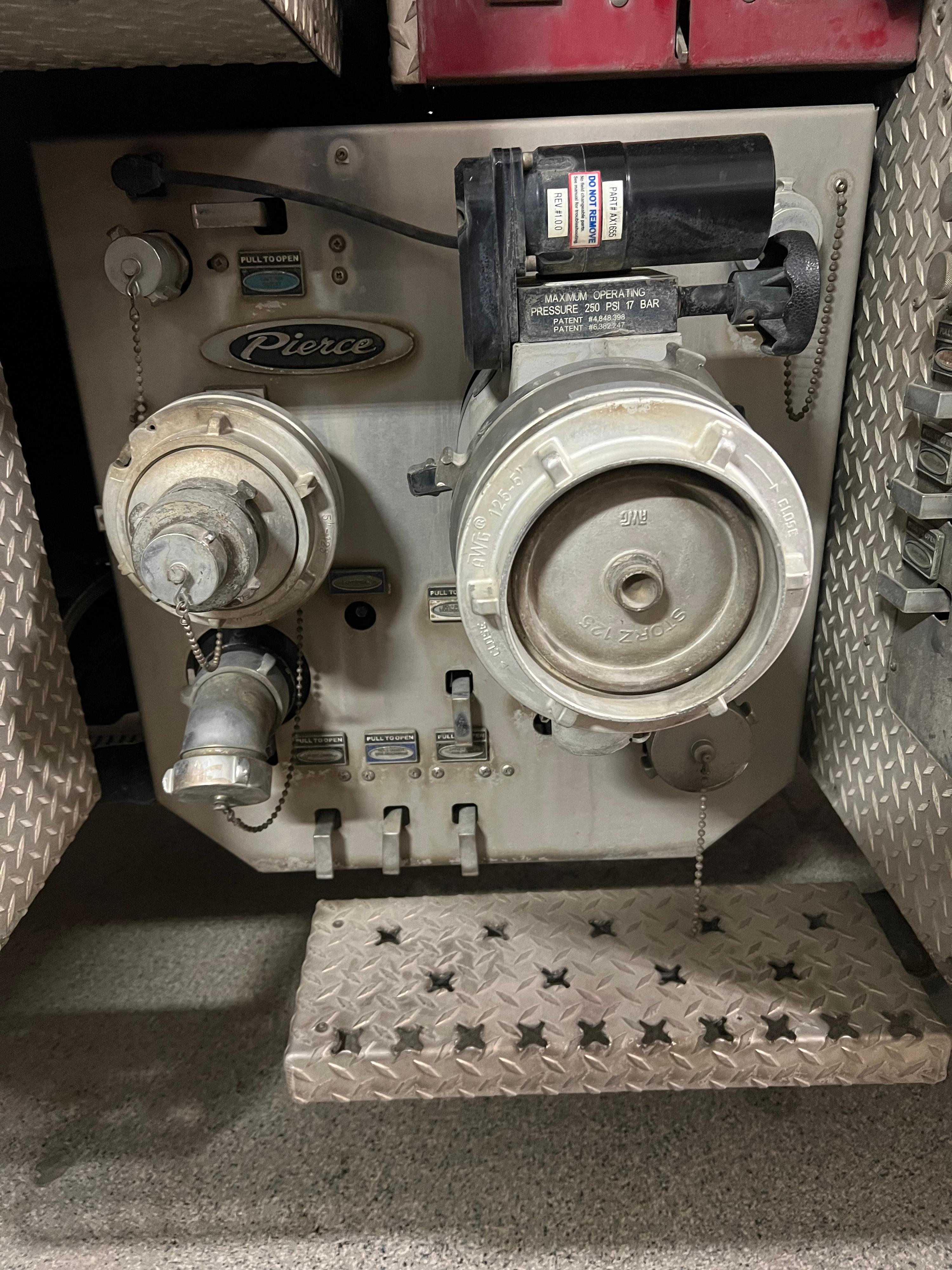 2010 Pierce Velocity PUC Pumper - image 33