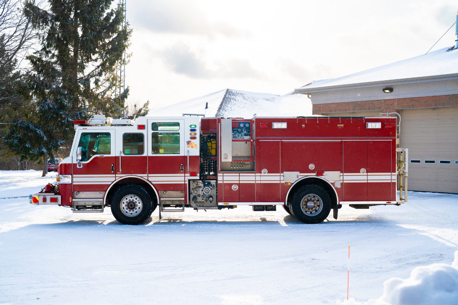 2010 Pierce Velocity PUC Pumper - image 7