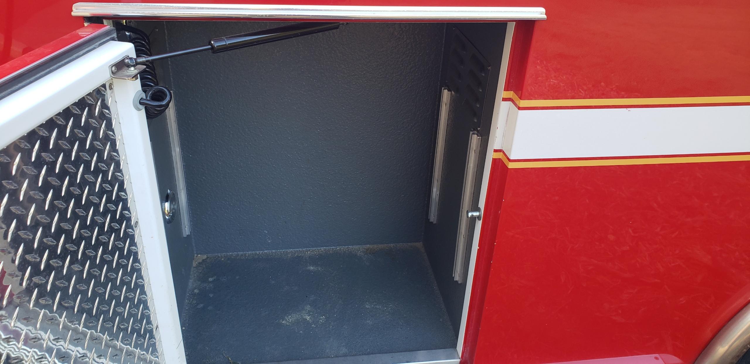 2013 LifeLine Chevrolet Type III Ambulance - image 13