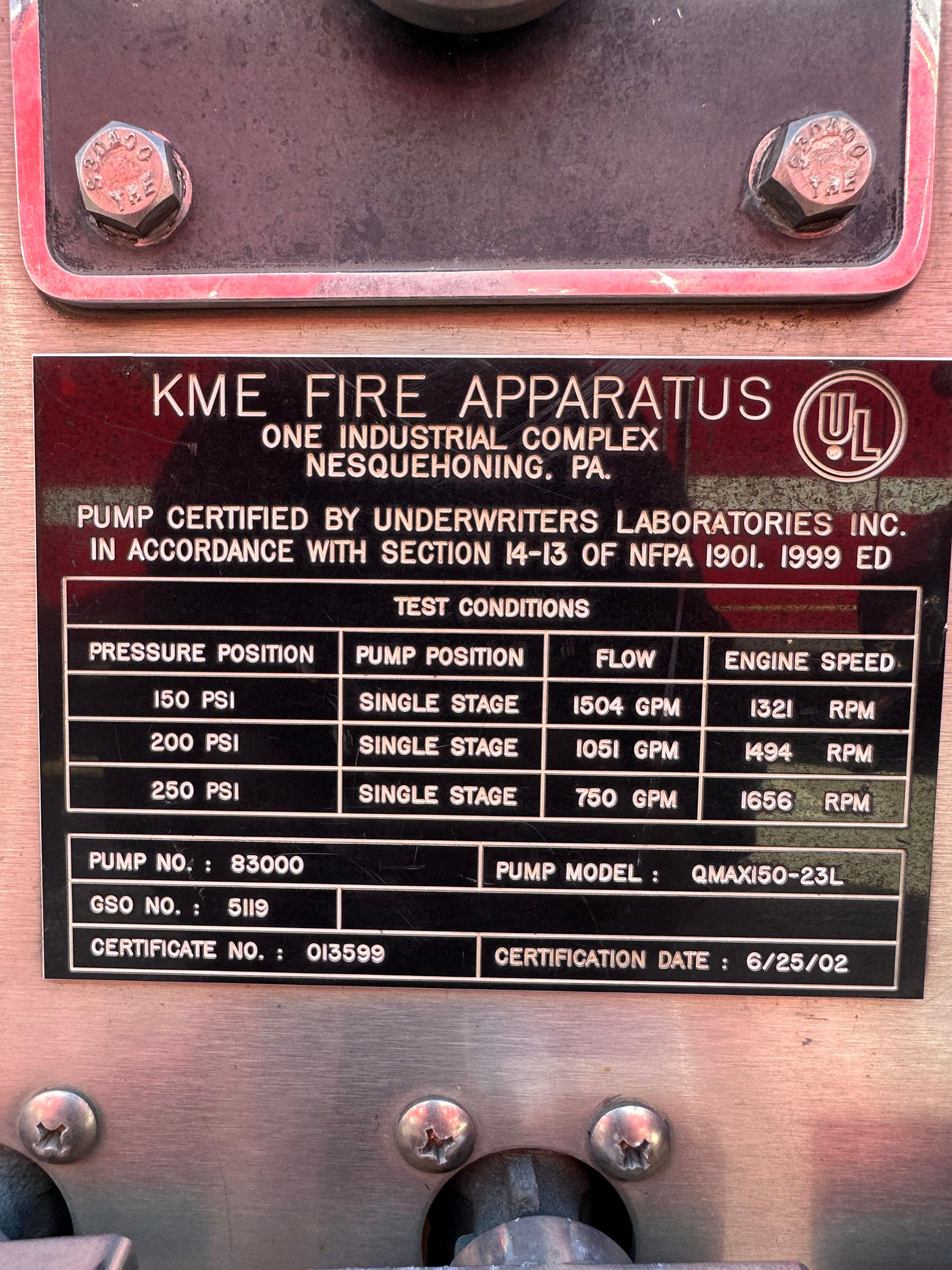 2002 KME Predator Pumper - image 9