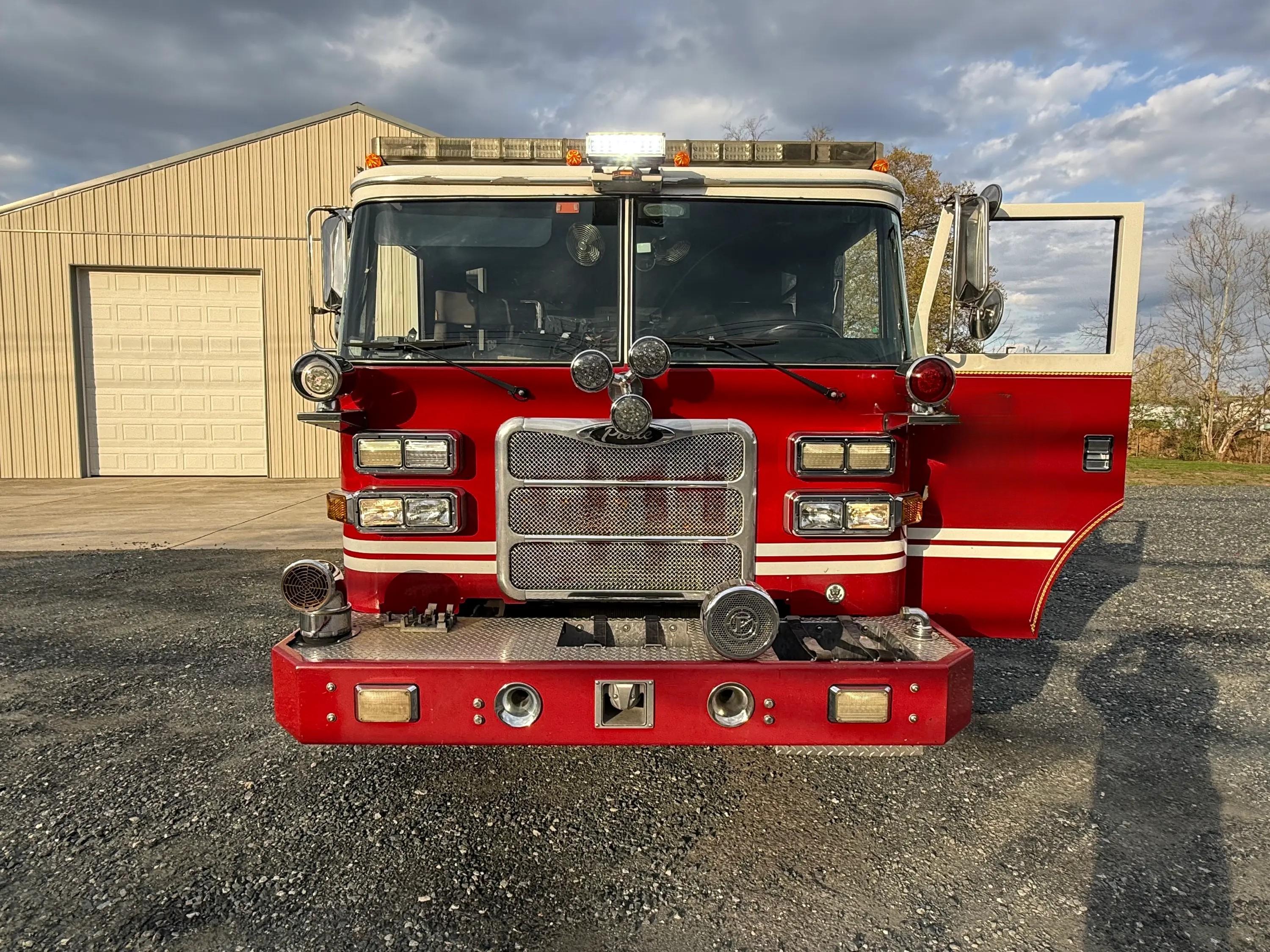 2007 Pierce Arrow XT Pumper - image 2