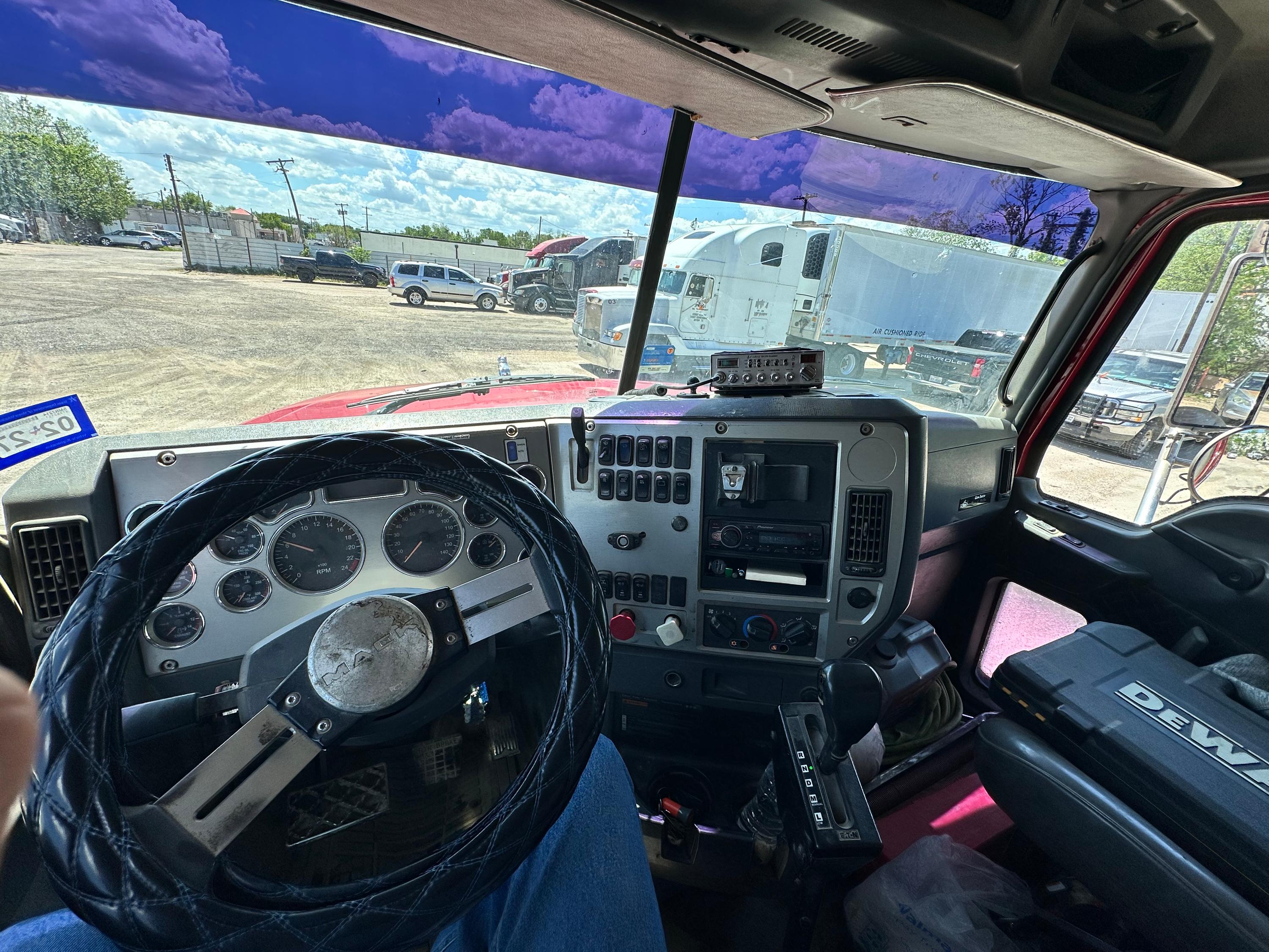 2012 Mack Dump Truck - image 10