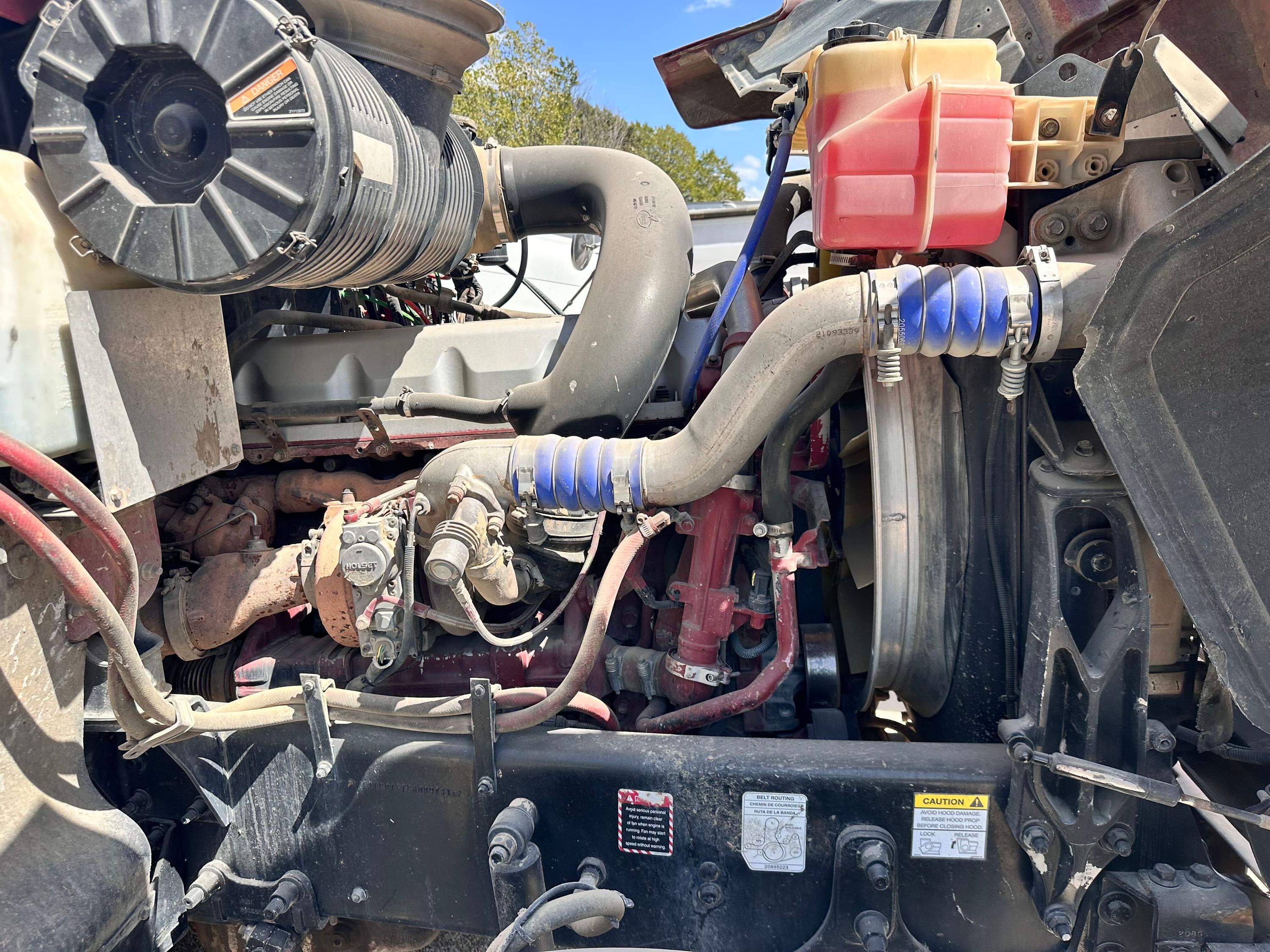 2012 Mack Dump Truck - image 6