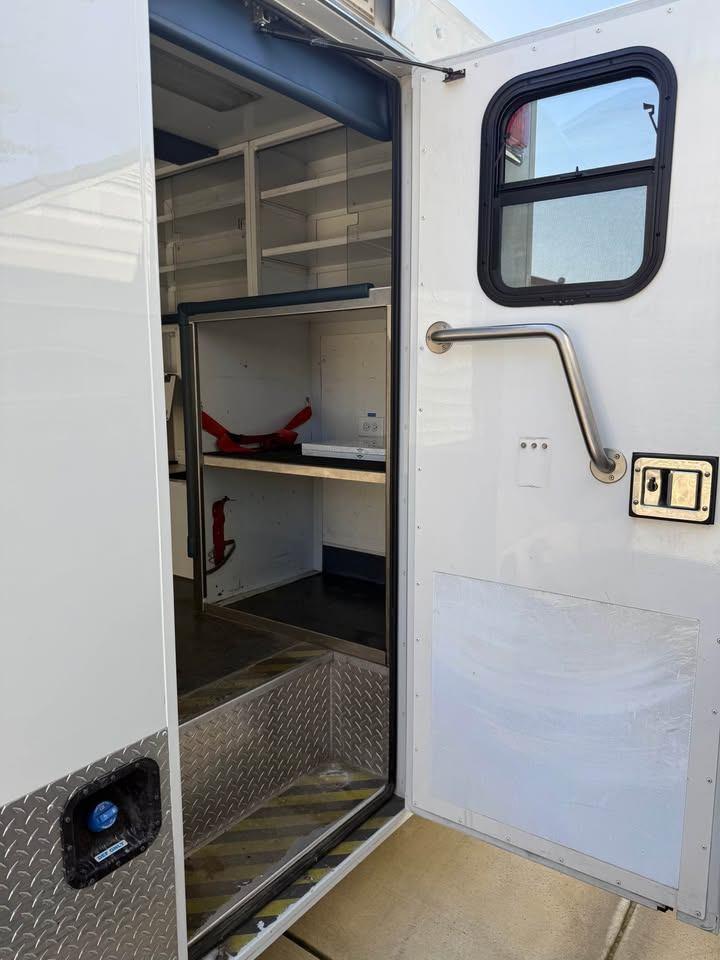 2014 Ford Type I Ambulance - image 7