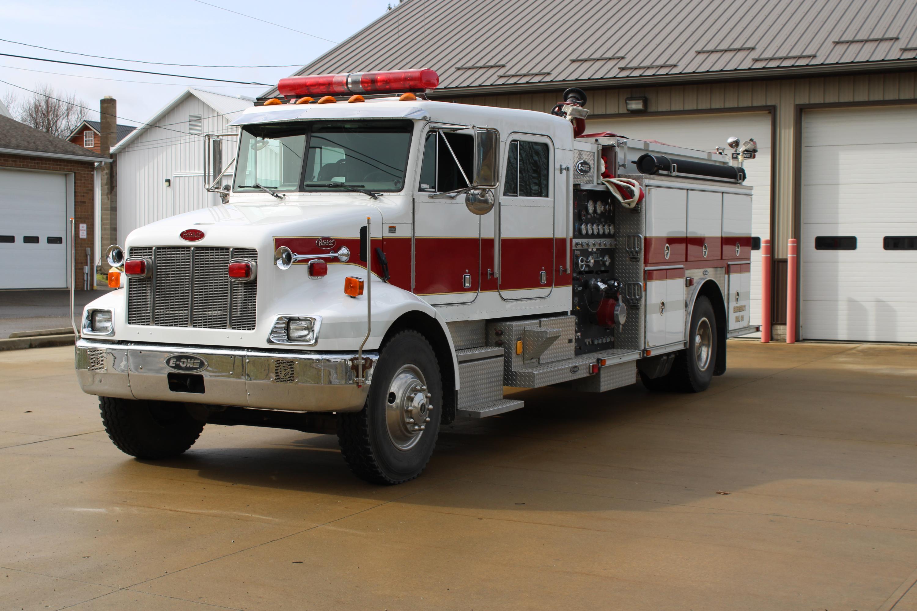 2001 Peterbilt/E-One Pumper 
 - image 6