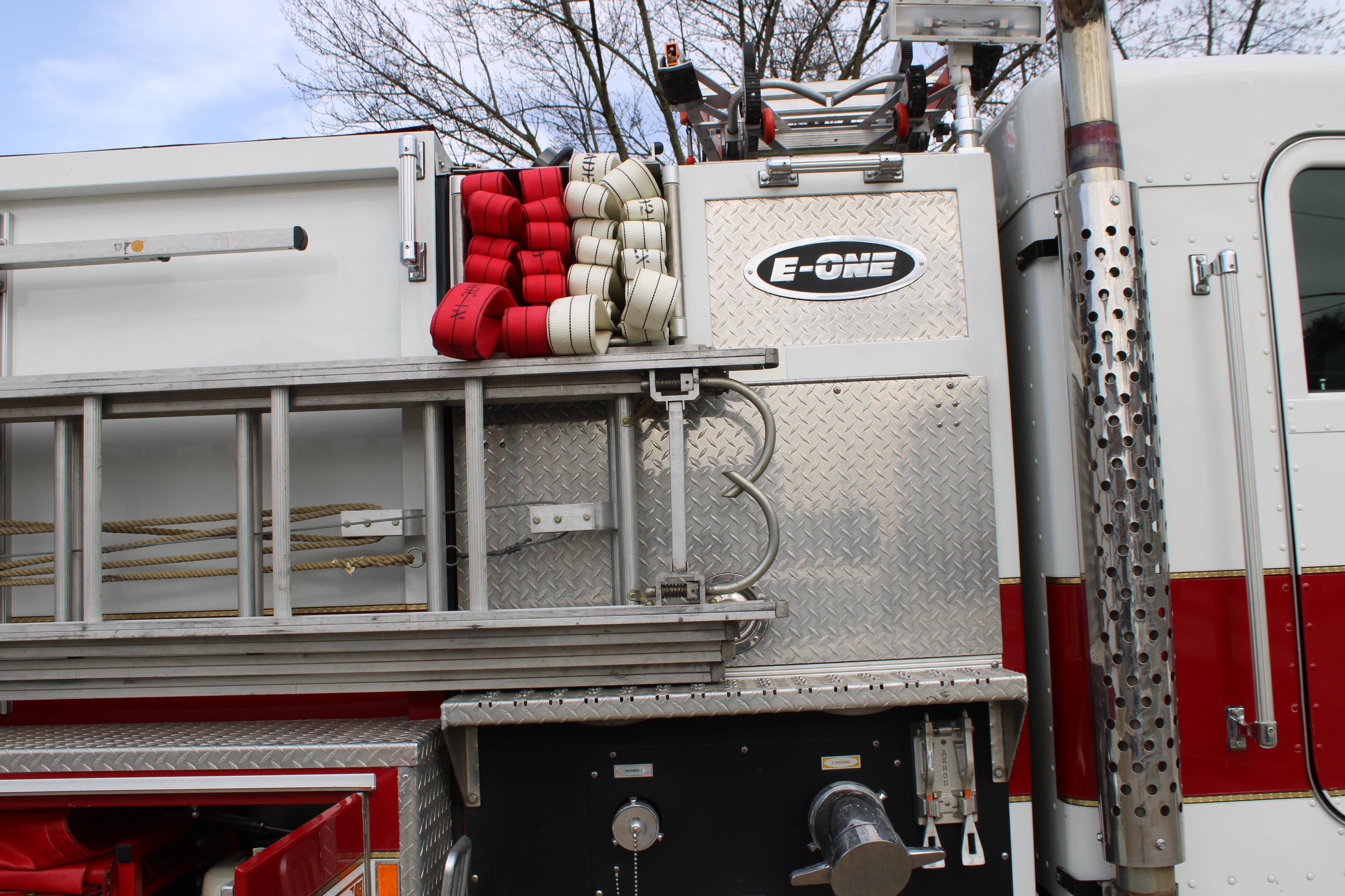 2001 Peterbilt/E-One Pumper 
 - image 11