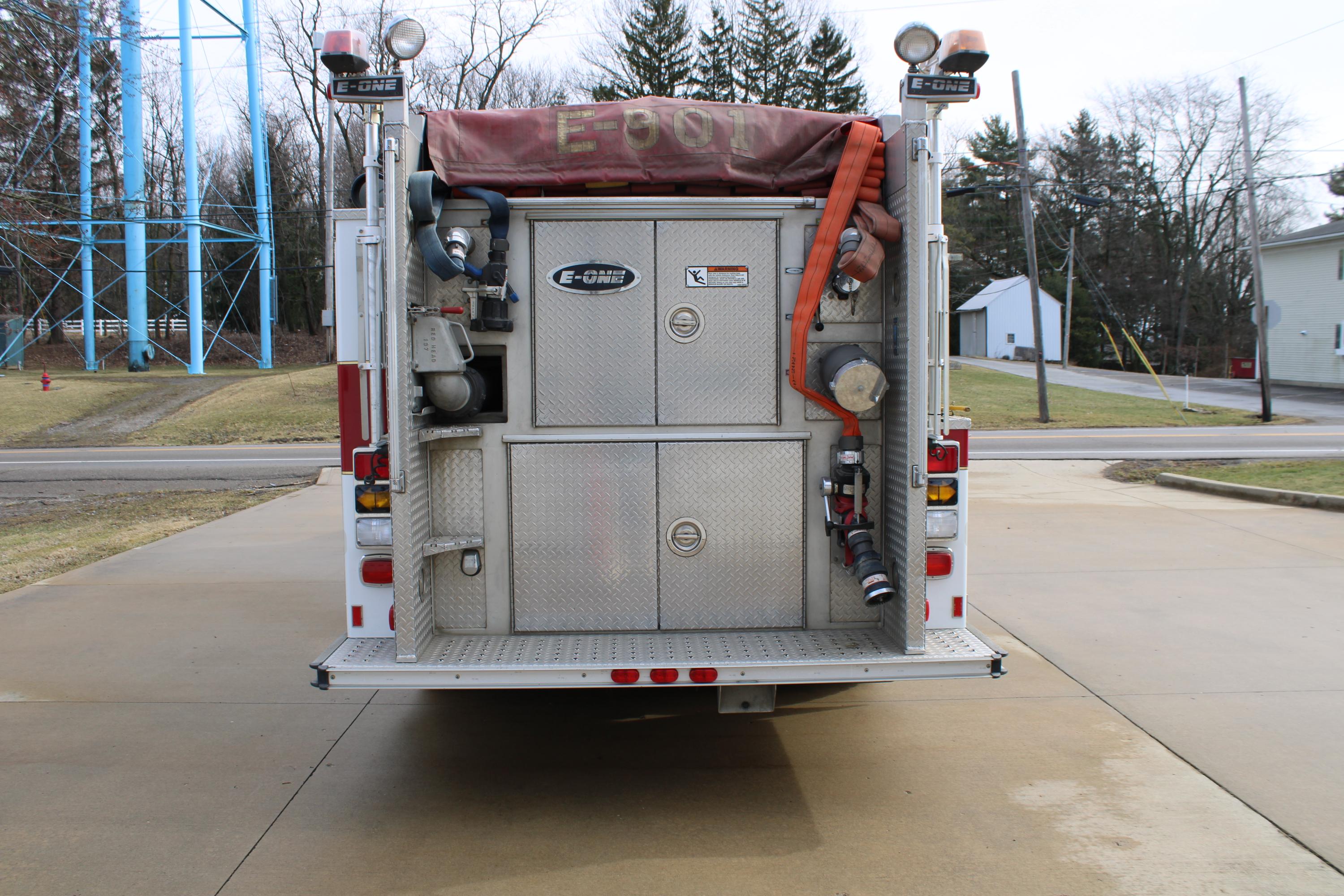2001 Peterbilt/E-One Pumper 
 - image 9