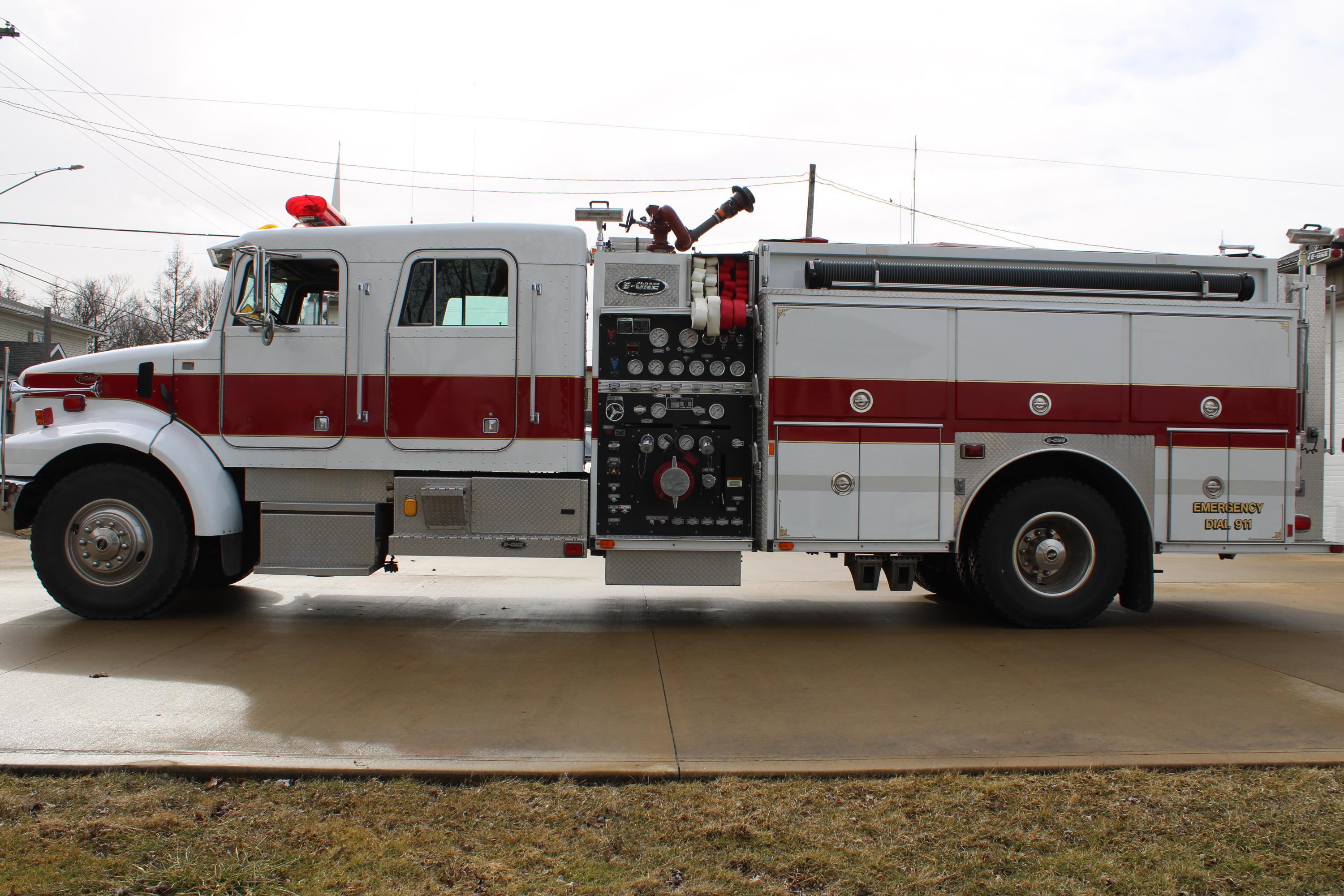 2001 Peterbilt/E-One Pumper 
 - image 25