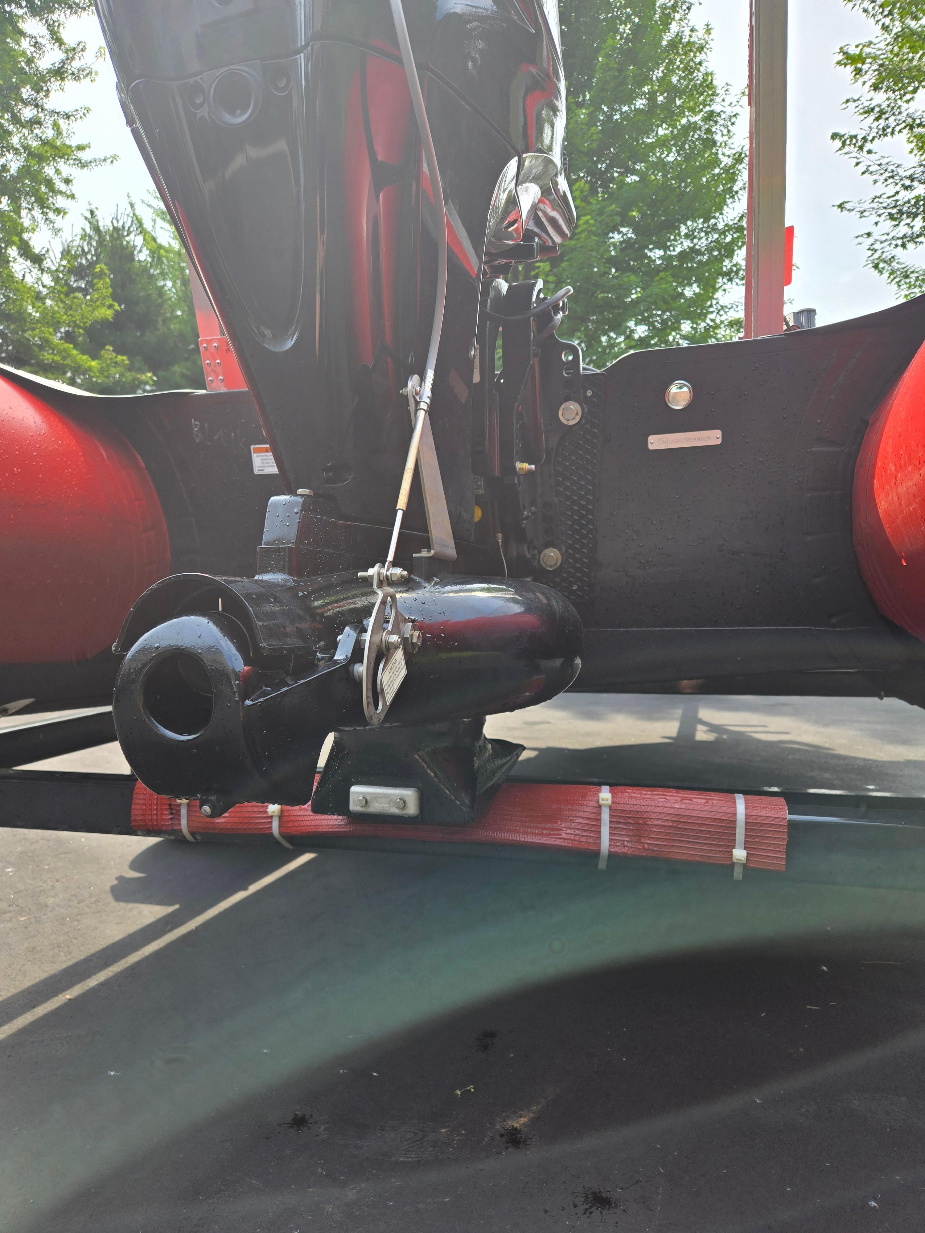 2019 Mercury Boat, 40 HP Motor, 2019 Trailer - image 6
