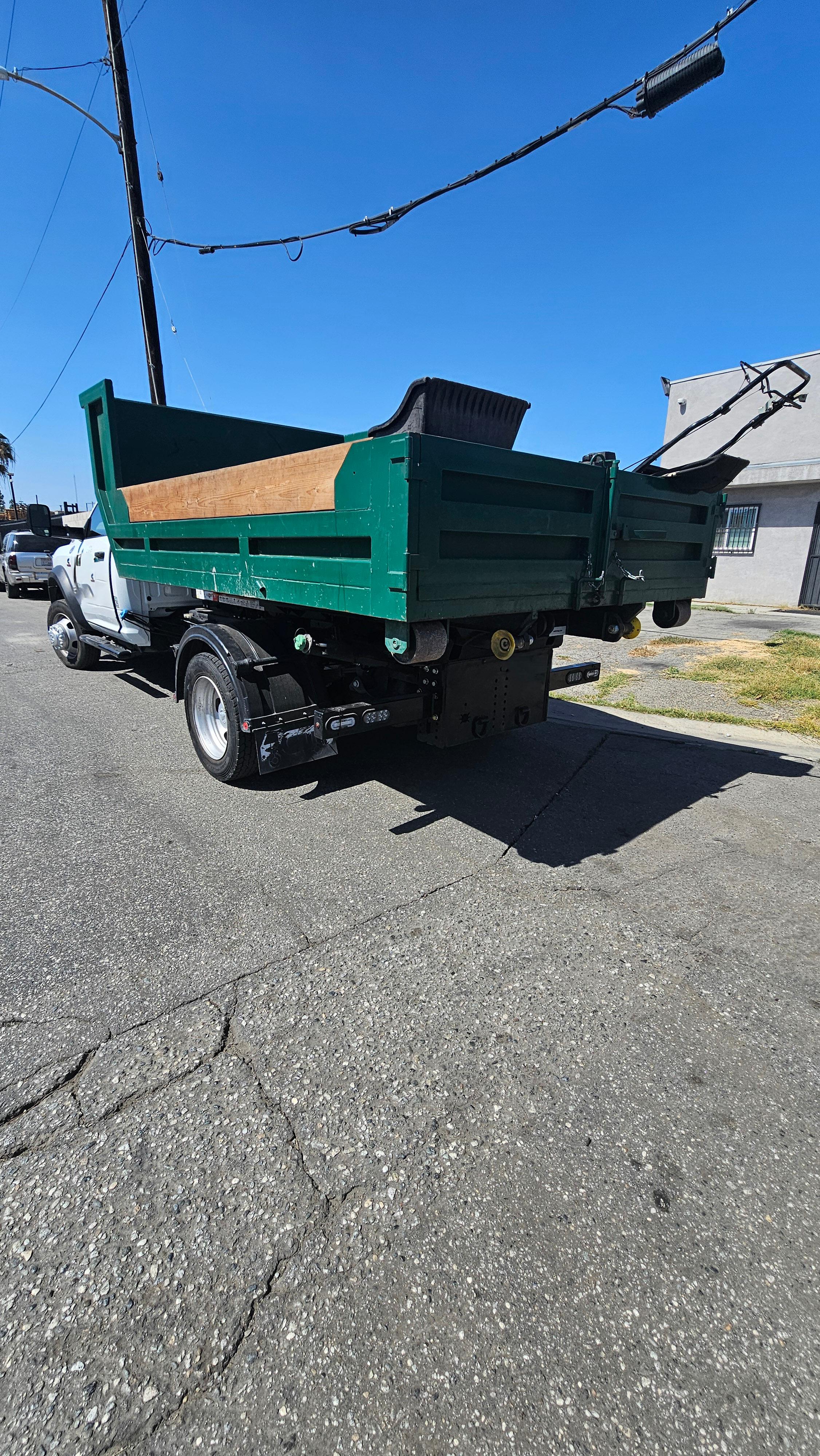 2022 Ram 5500 SuperDuty 4x4 Dump Truck - image 3