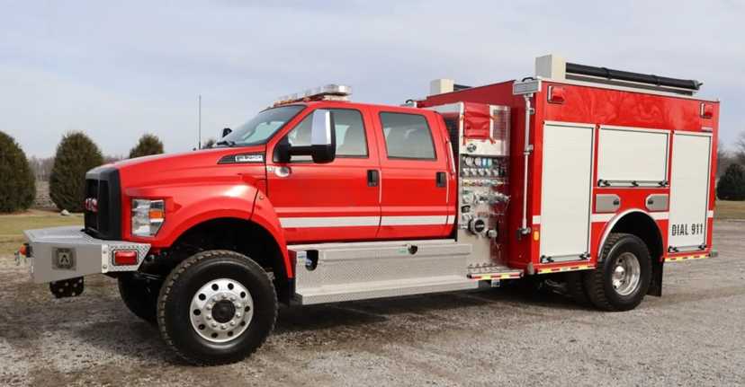 2024 Alexis Ford 4x4 Mini Pumper — photo 3