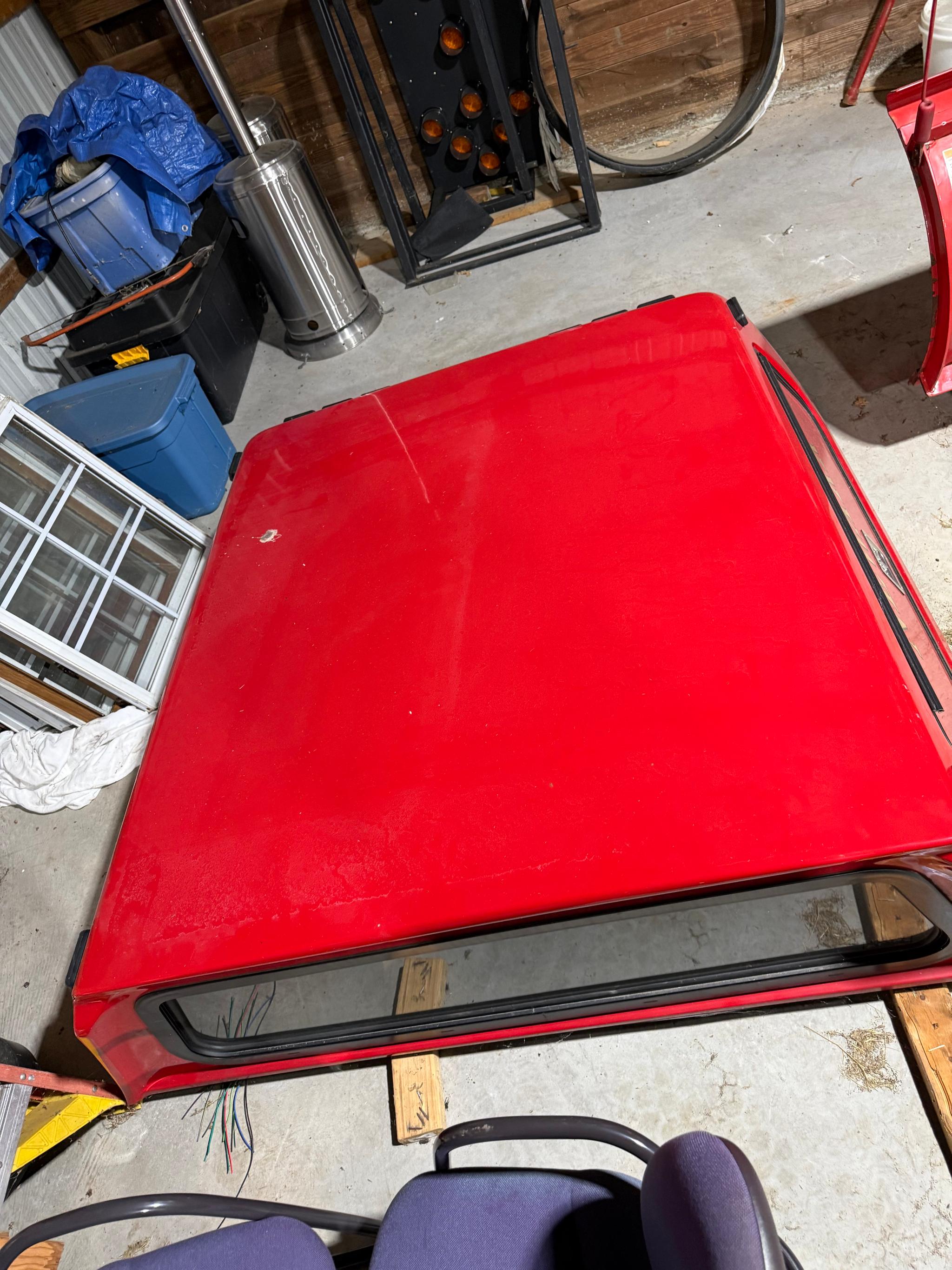 Chevy 1500 Bed Cap - image 5