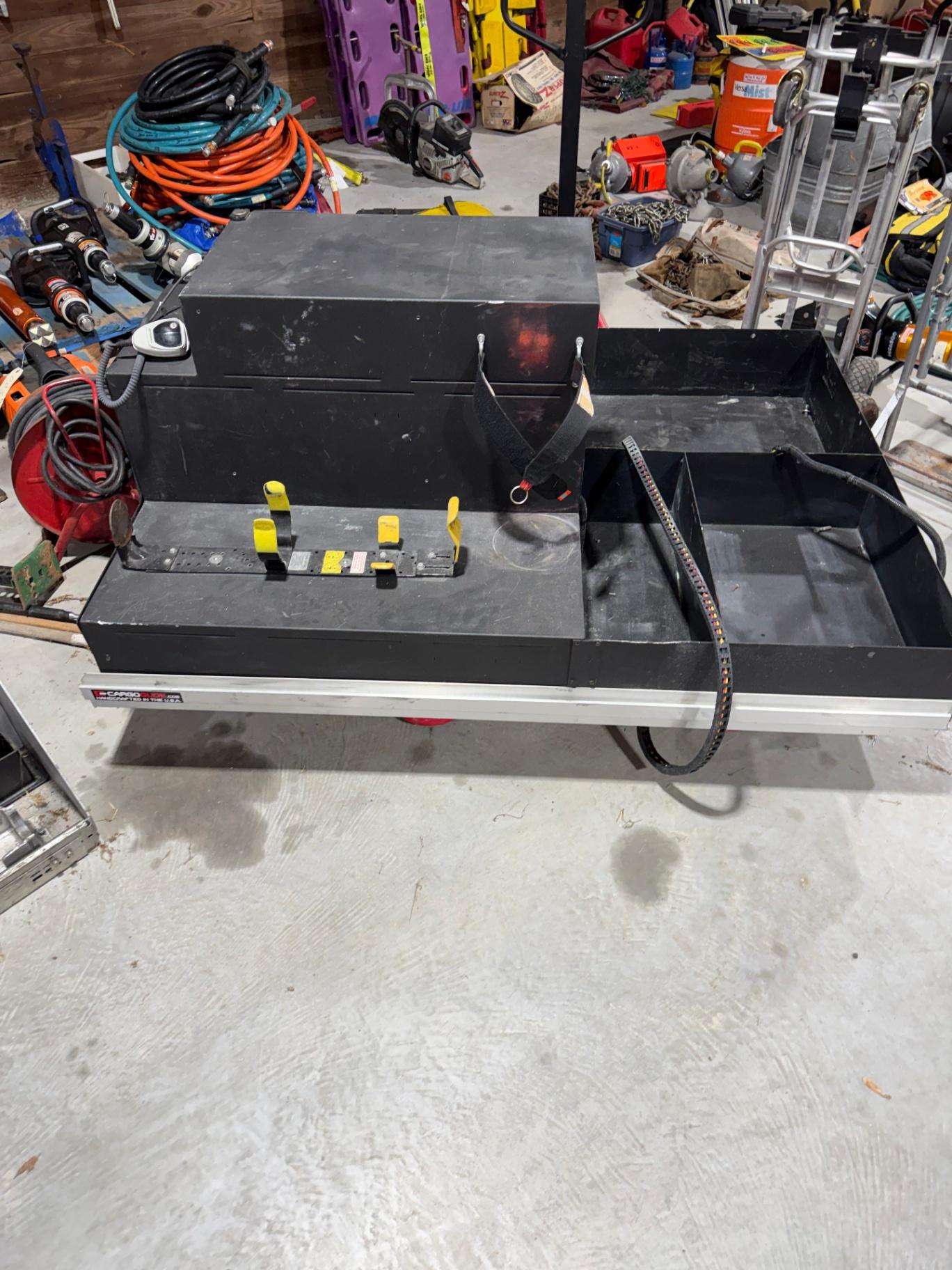 Roll Out Tray for Truck - image 2