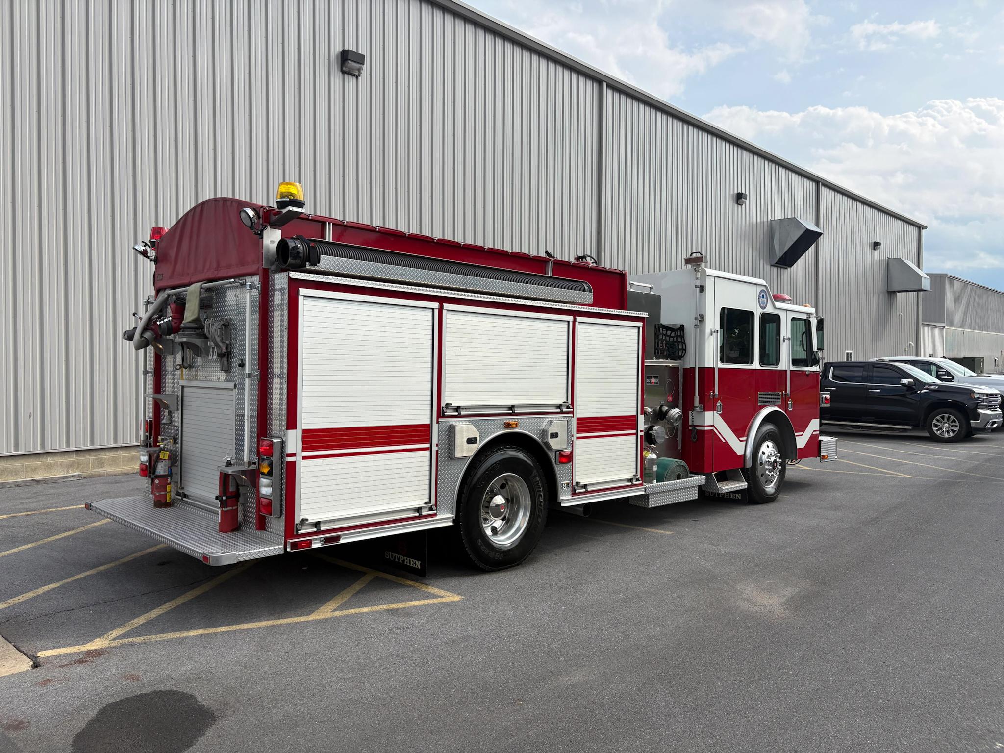 2006 Sutphen Pumper - image 4