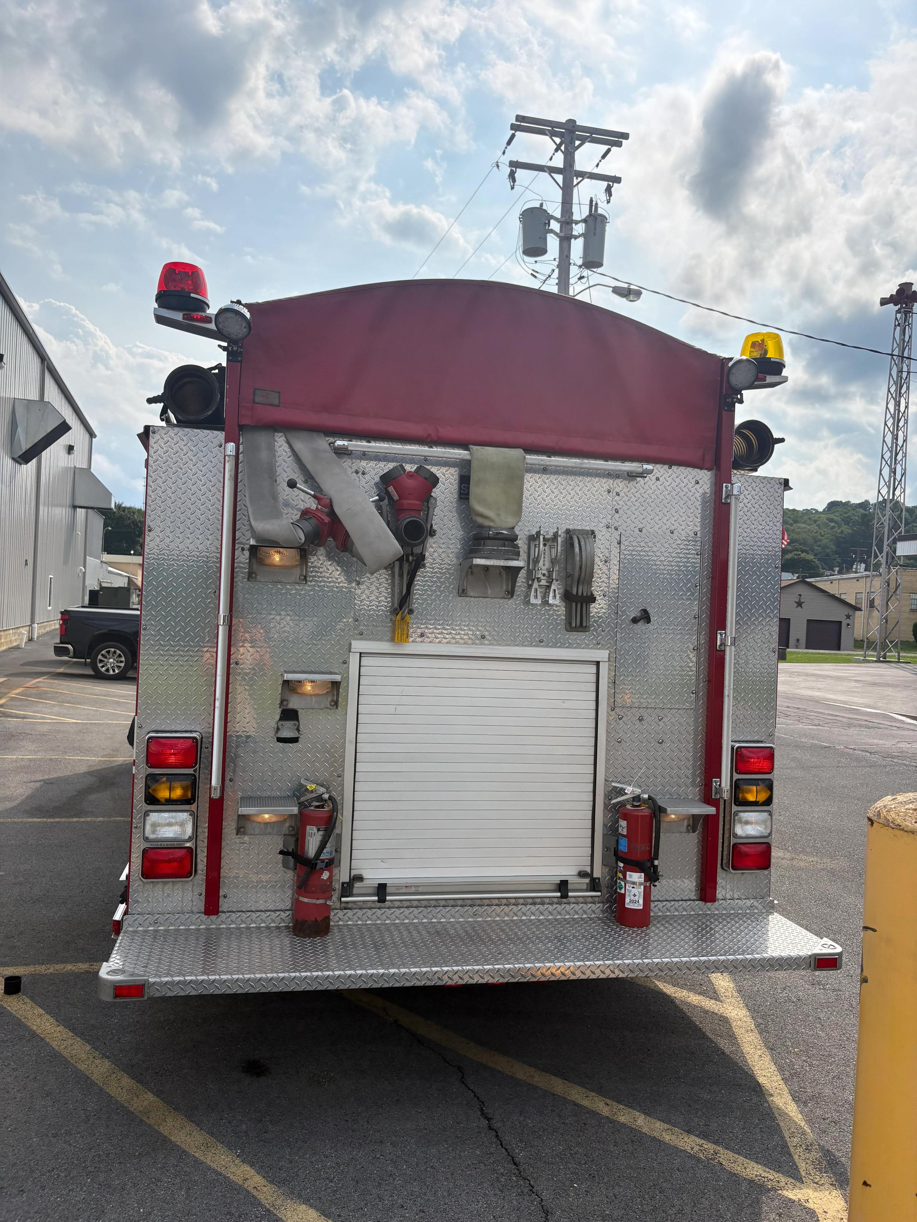 2006 Sutphen Pumper - image 5