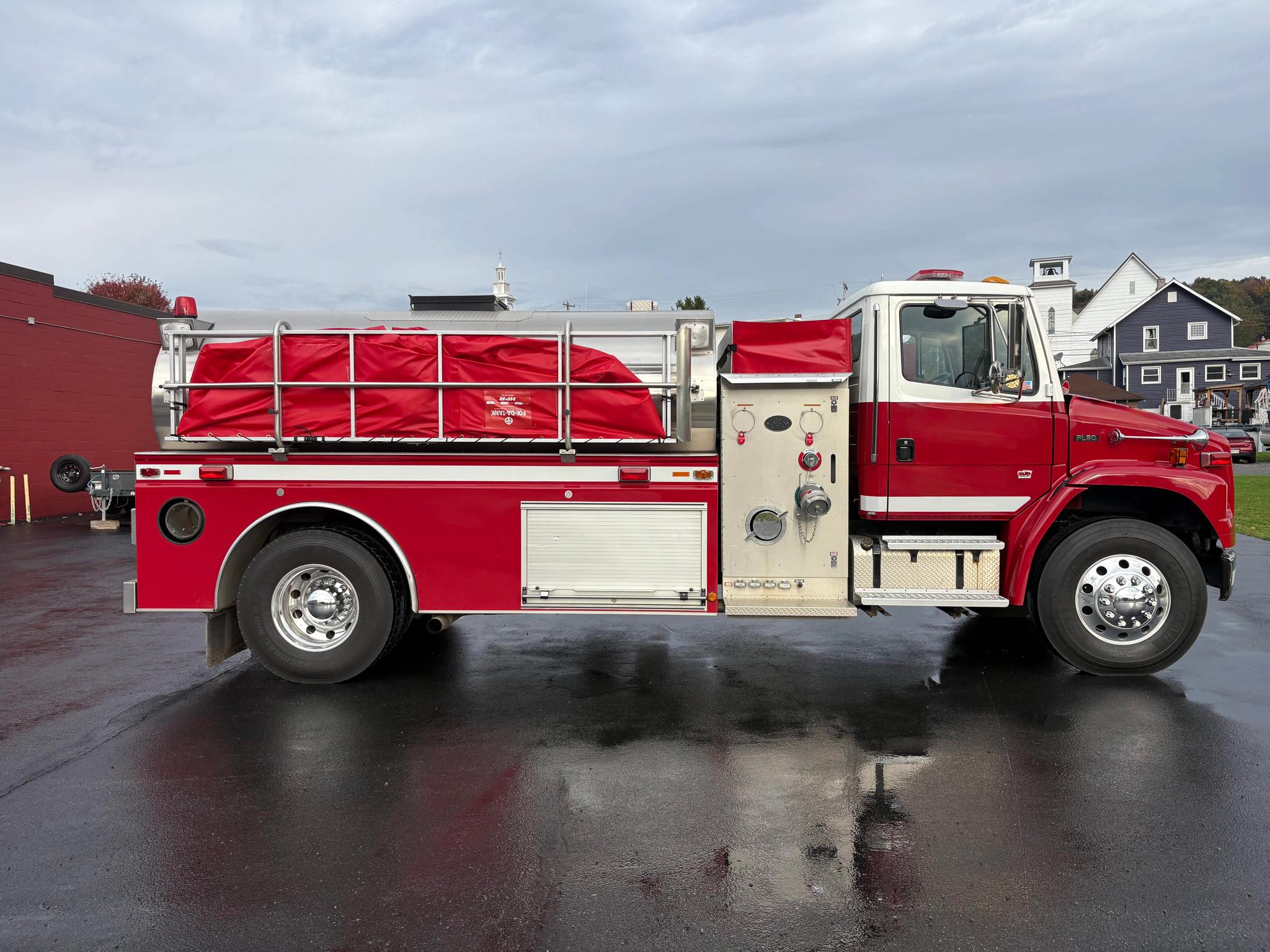 2002 S&S Fire Apparatus Freightliner Pumper Tanker - image 4