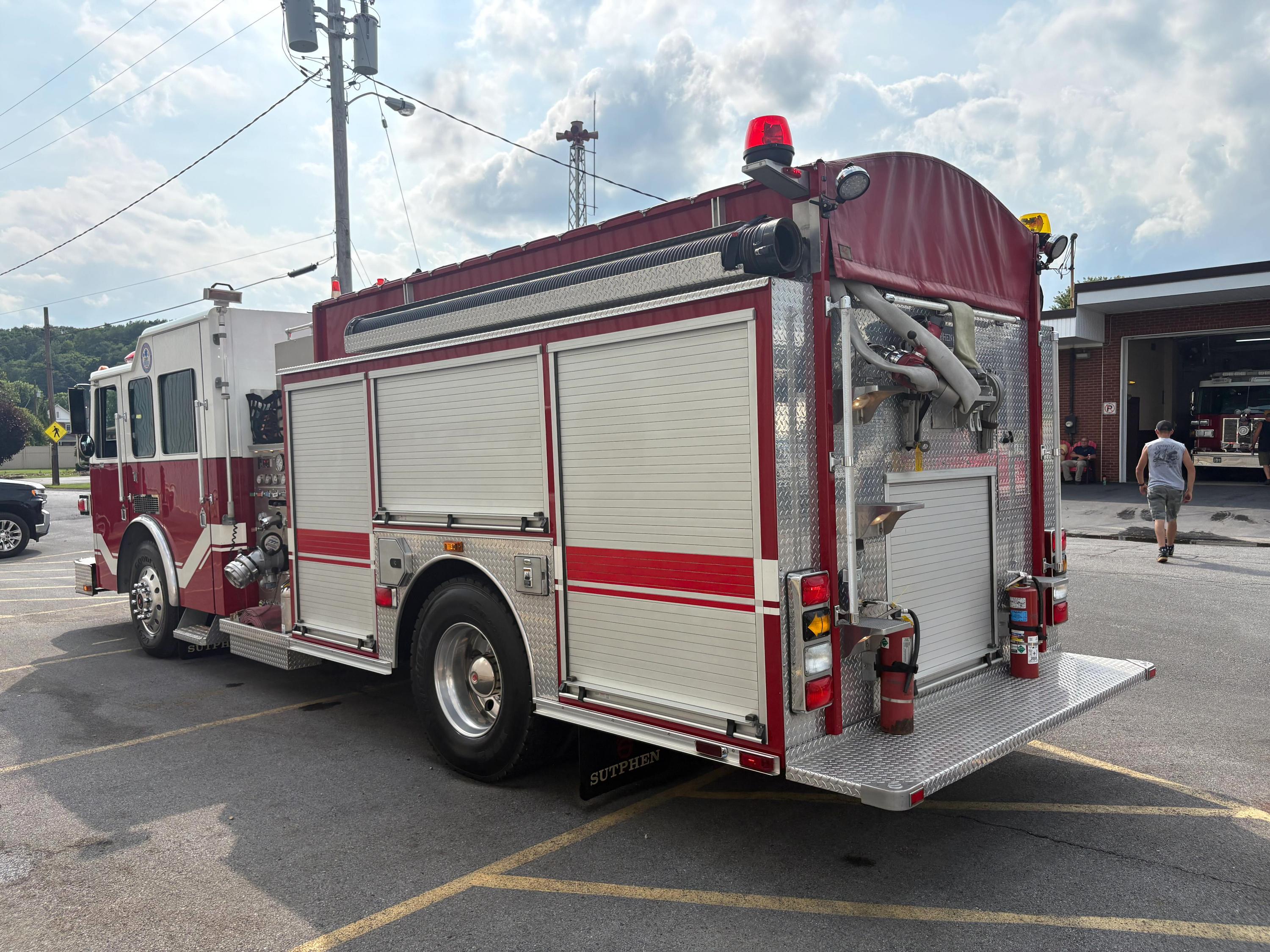 2006 Sutphen Pumper - image 8