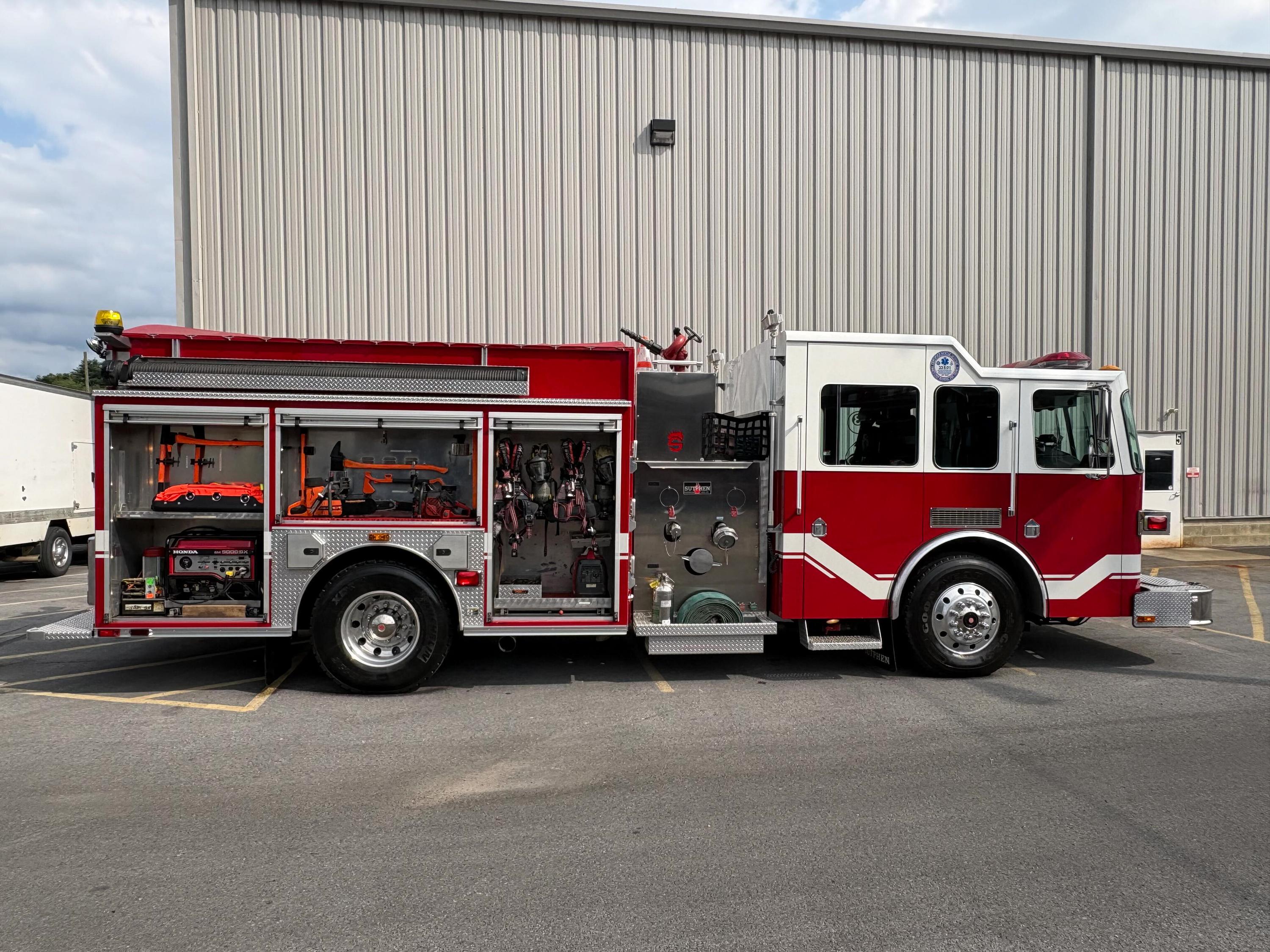 2006 Sutphen Pumper - image 6
