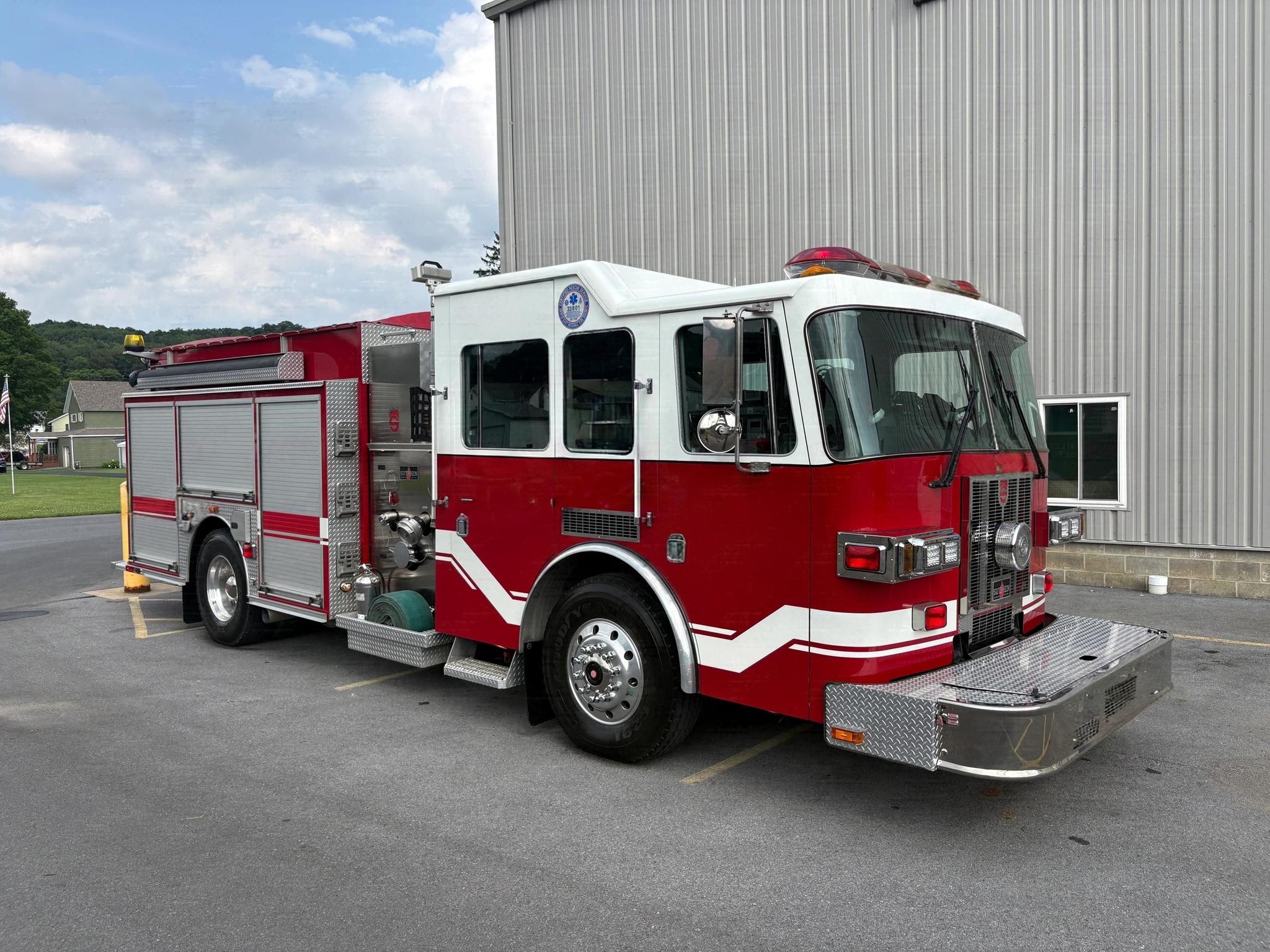 2006 Sutphen Pumper - image 3