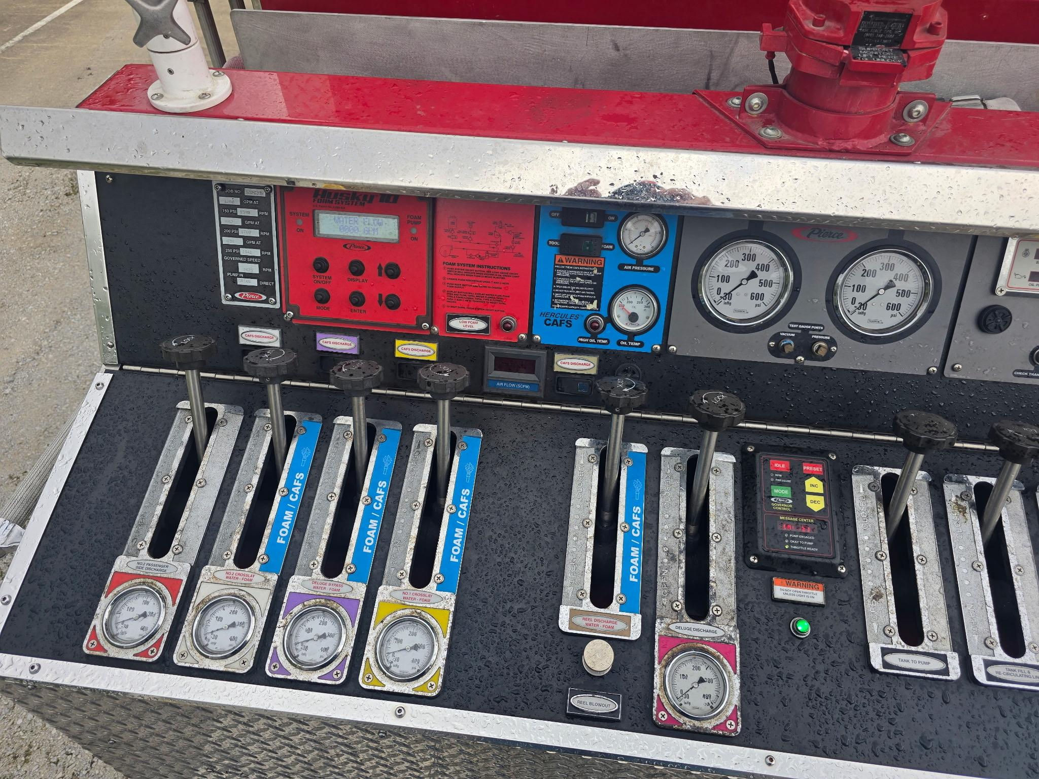 2005 Pierce International Pumper - image 10