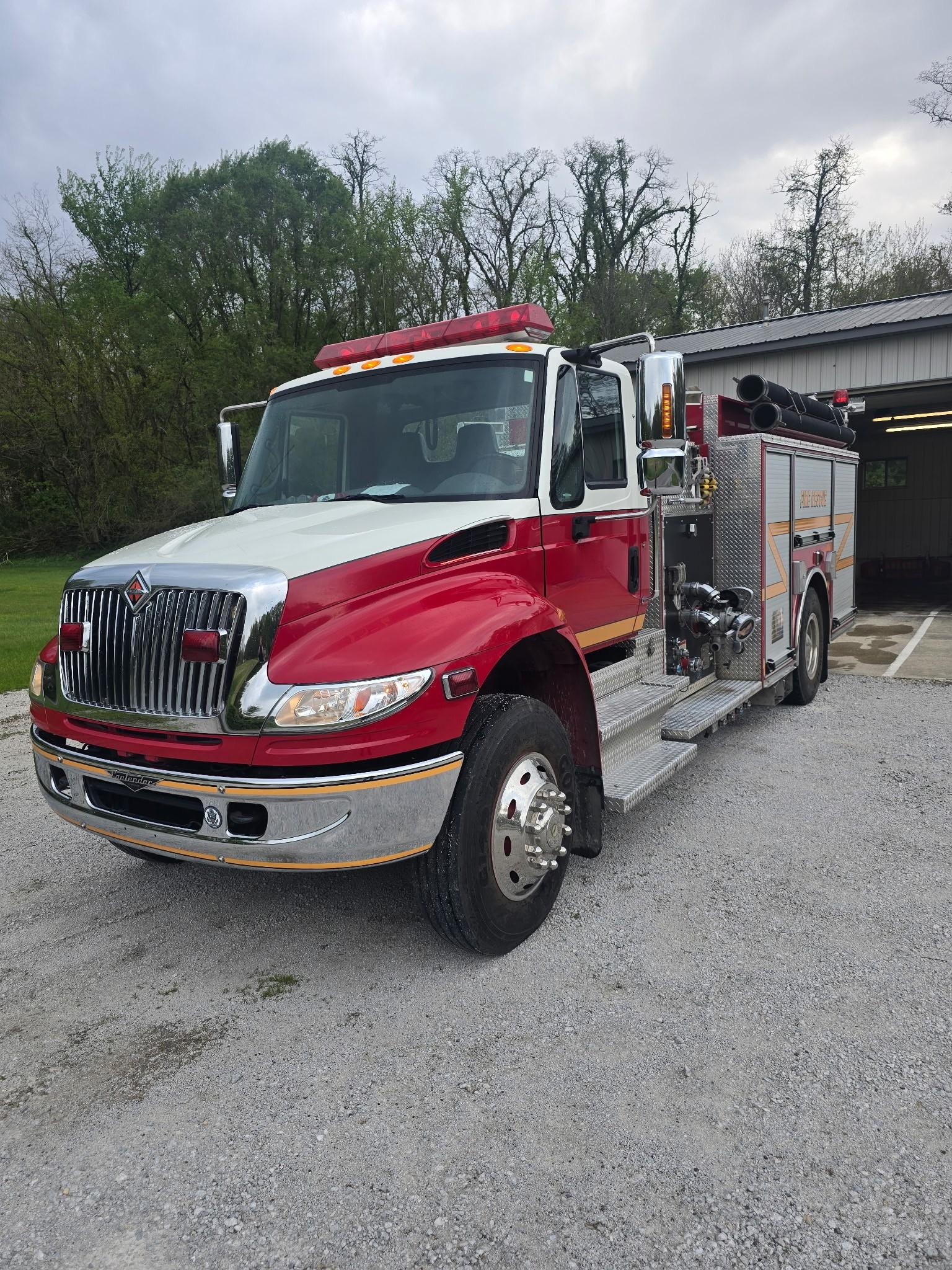 2005 Pierce International Pumper - image 1