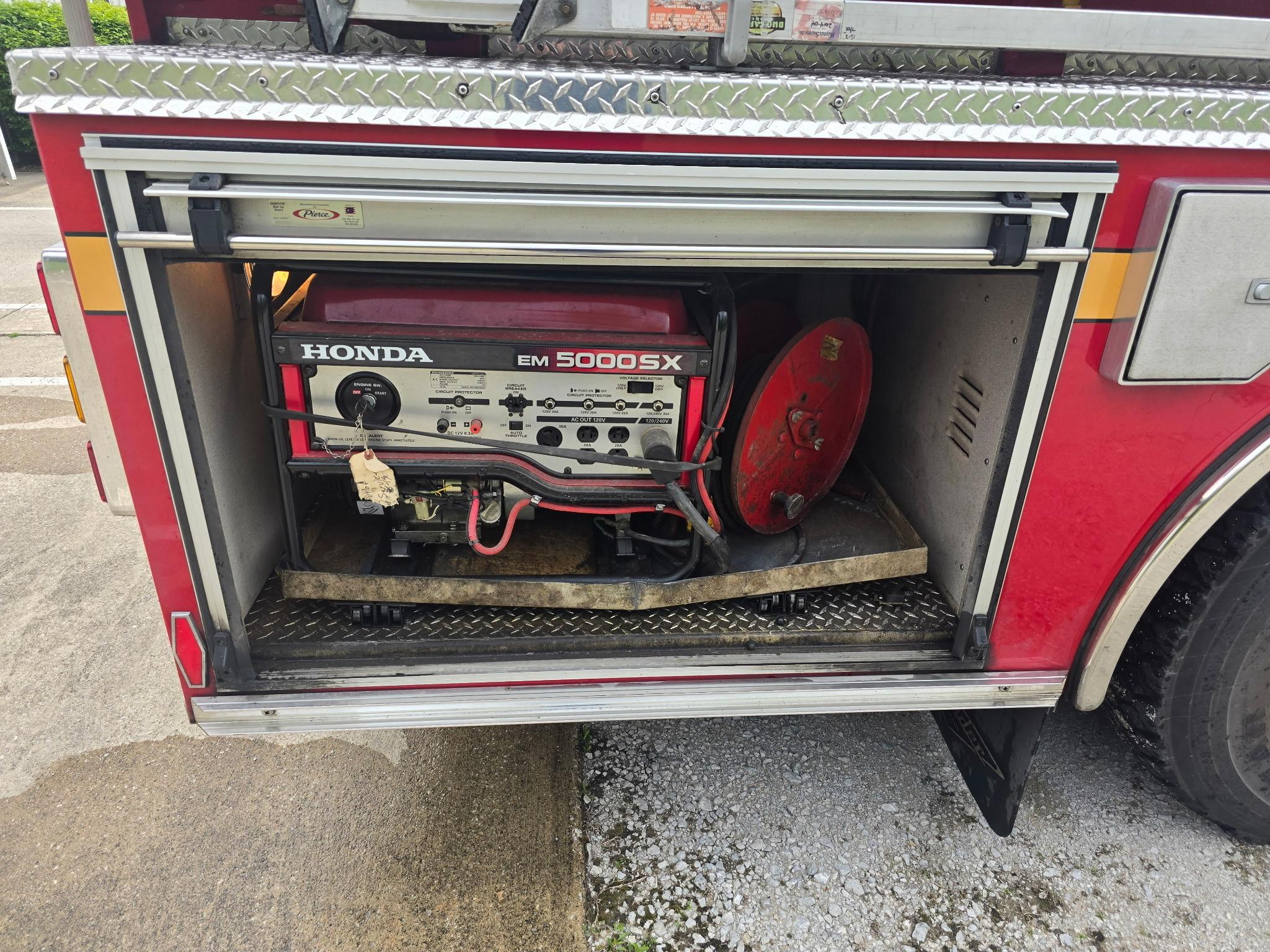 2005 Pierce International Pumper - image 20