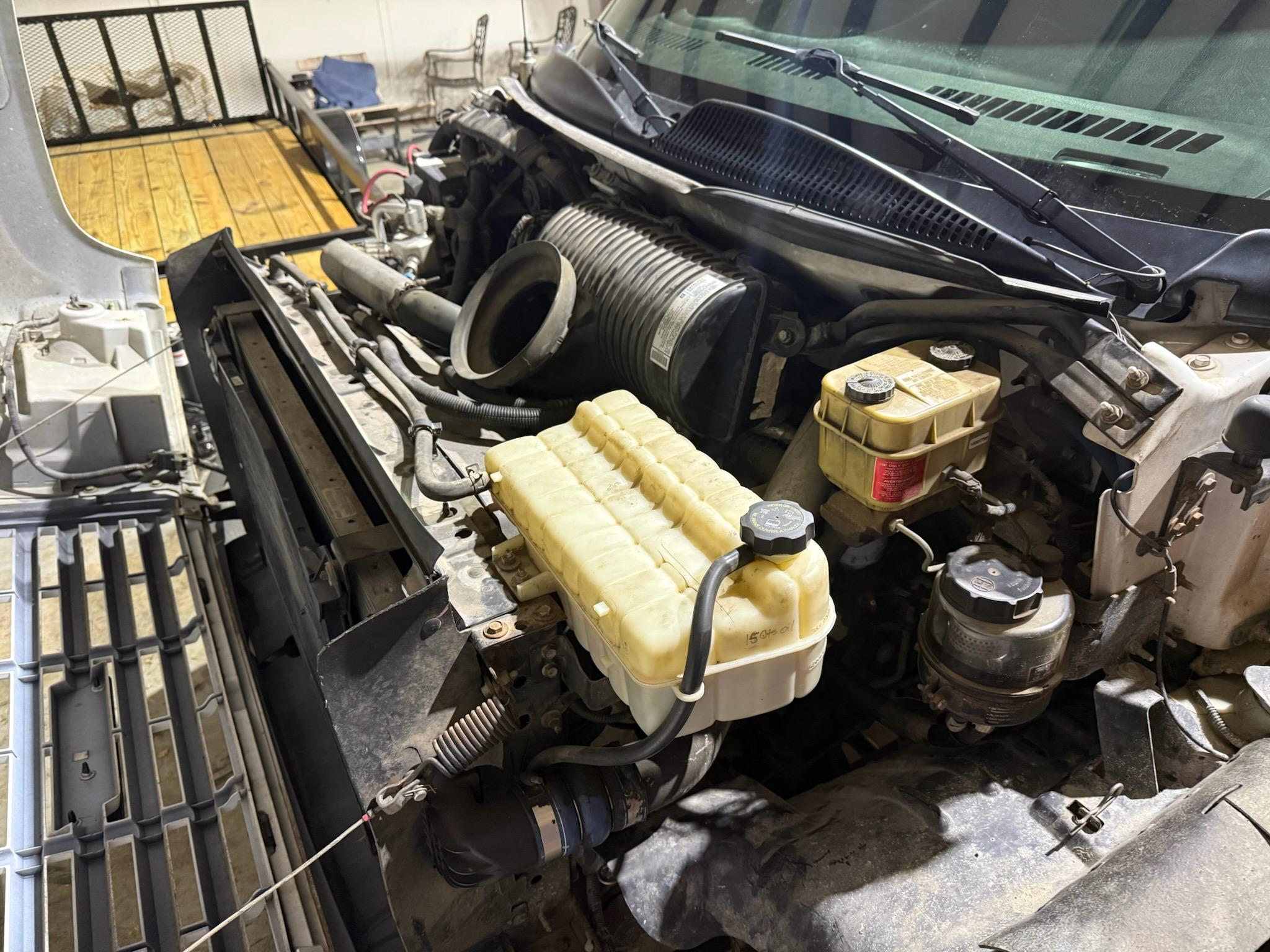 2006 GMC C4500 Dump Truck - image 12