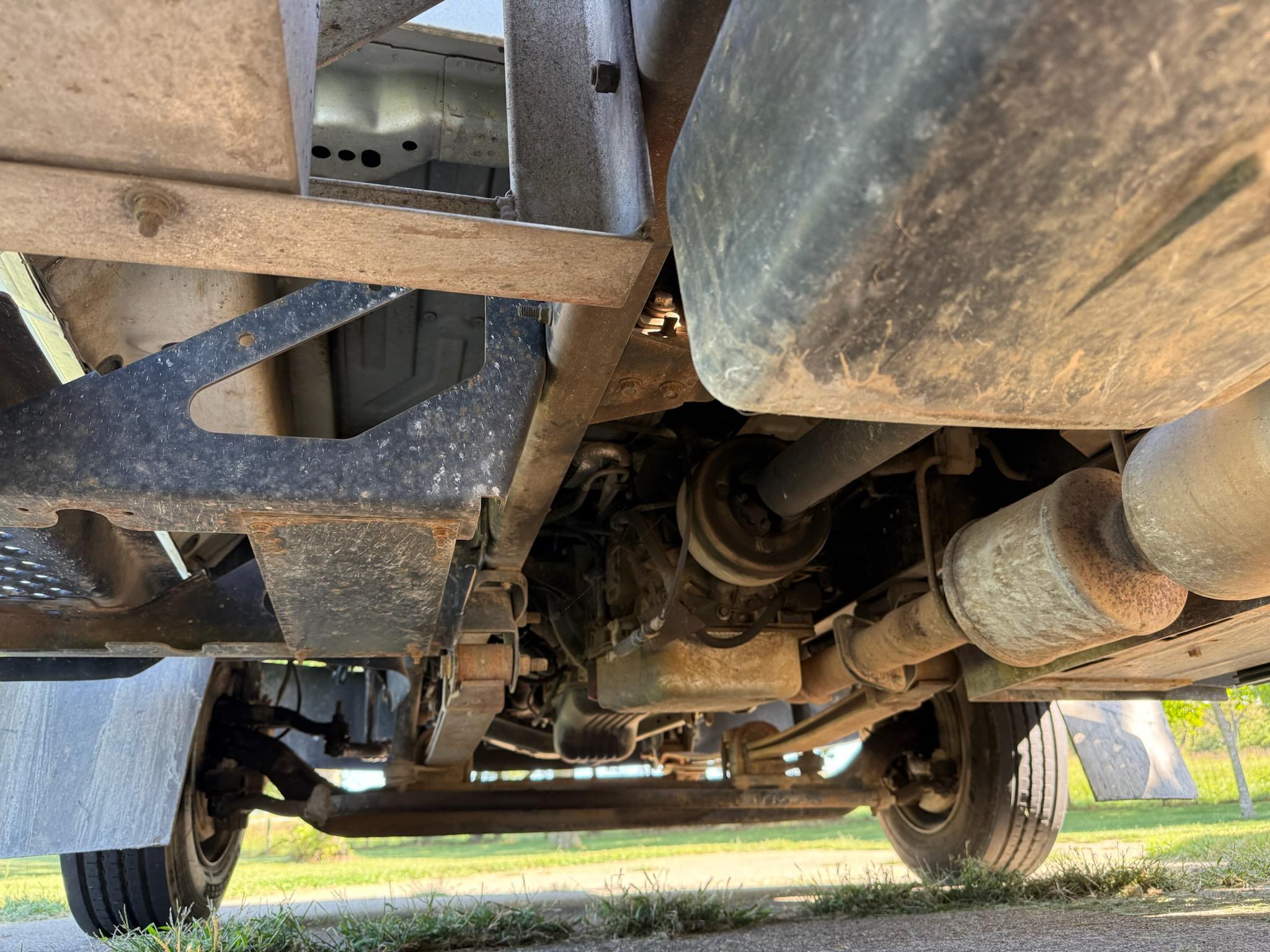 2006 GMC C4500 Dump Truck - image 13