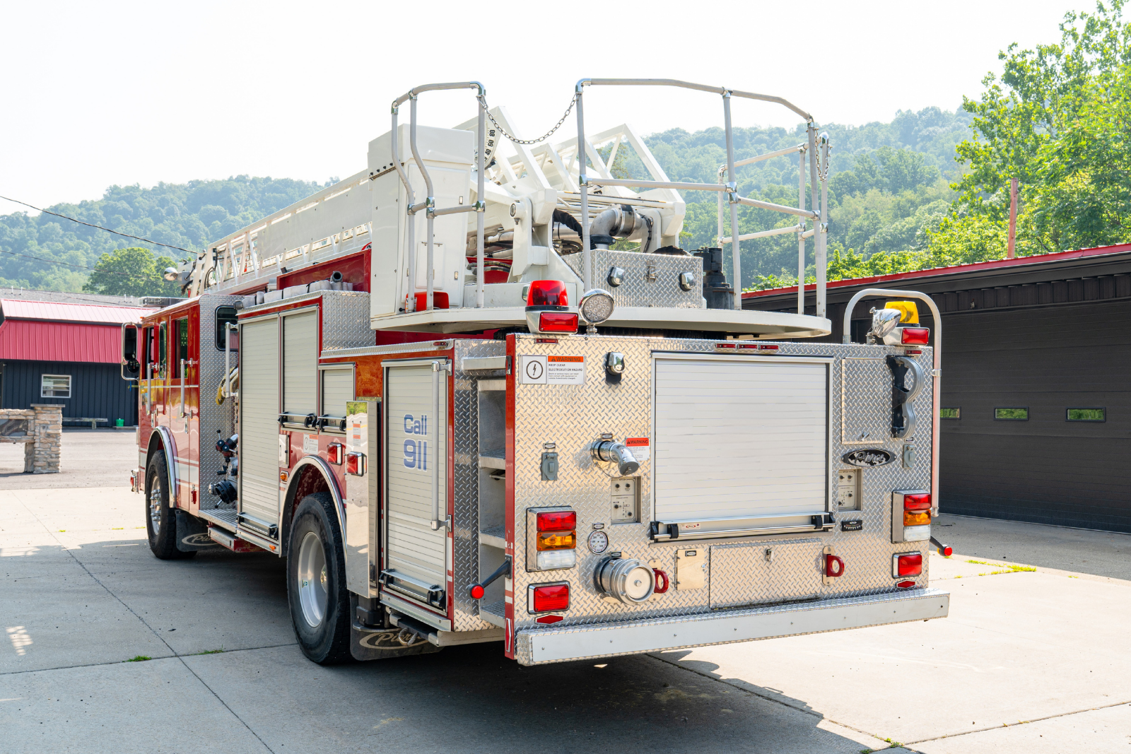 2007 Pierce Enforcer 75' Quint - image 20