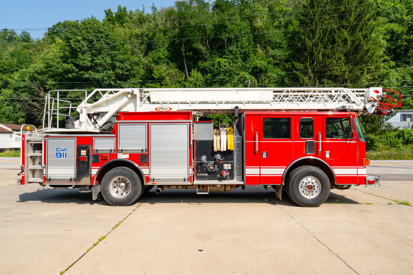 2007 Pierce Enforcer 75' Quint — photo 5