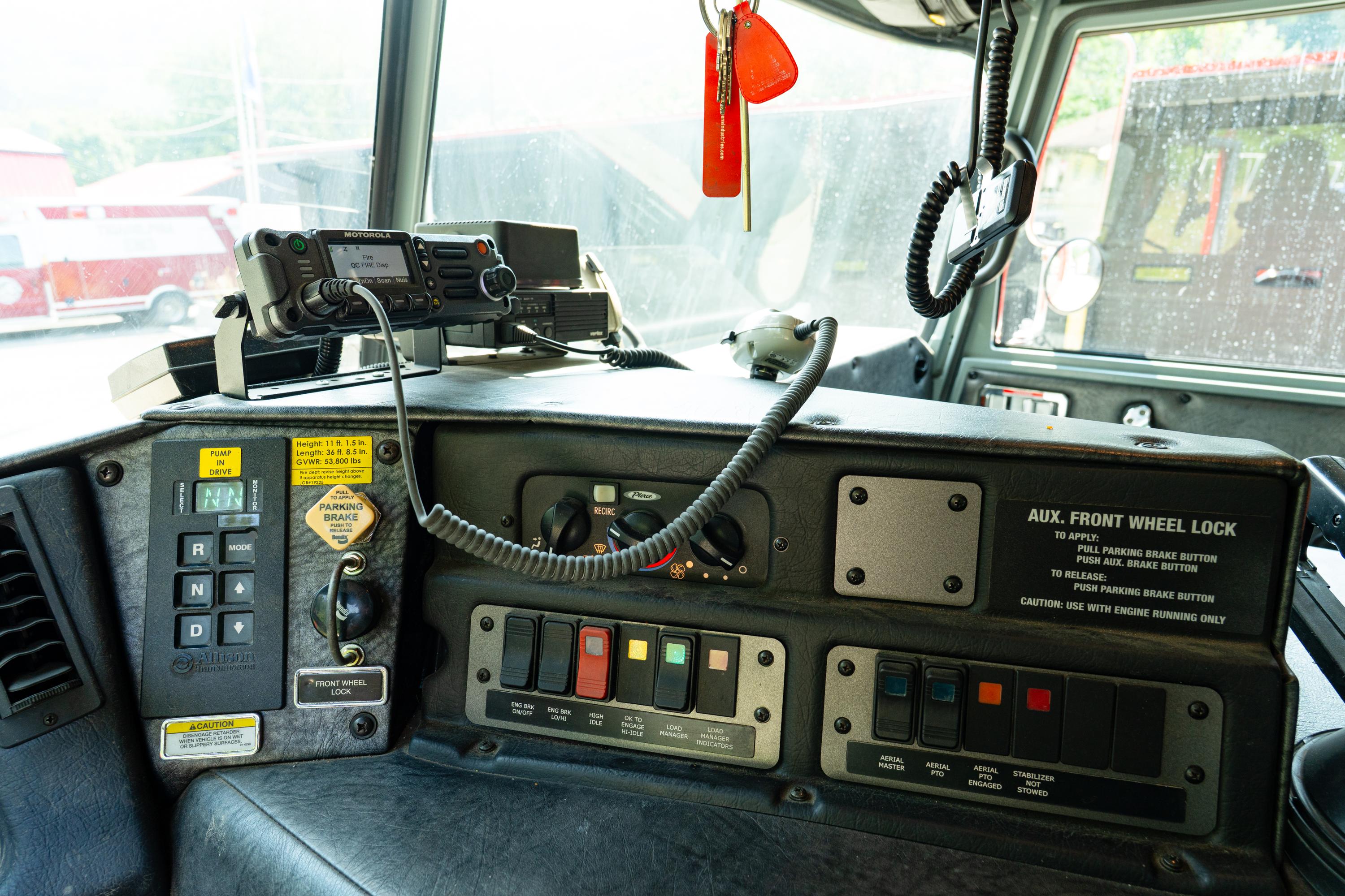2007 Pierce Enforcer 75' Quint - image 53