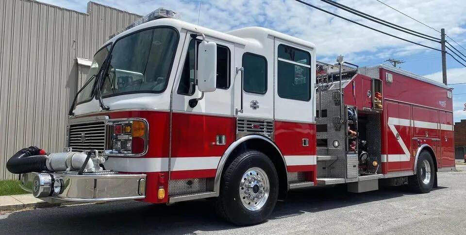 2001 American Lafrance Rescue Engine - image 1