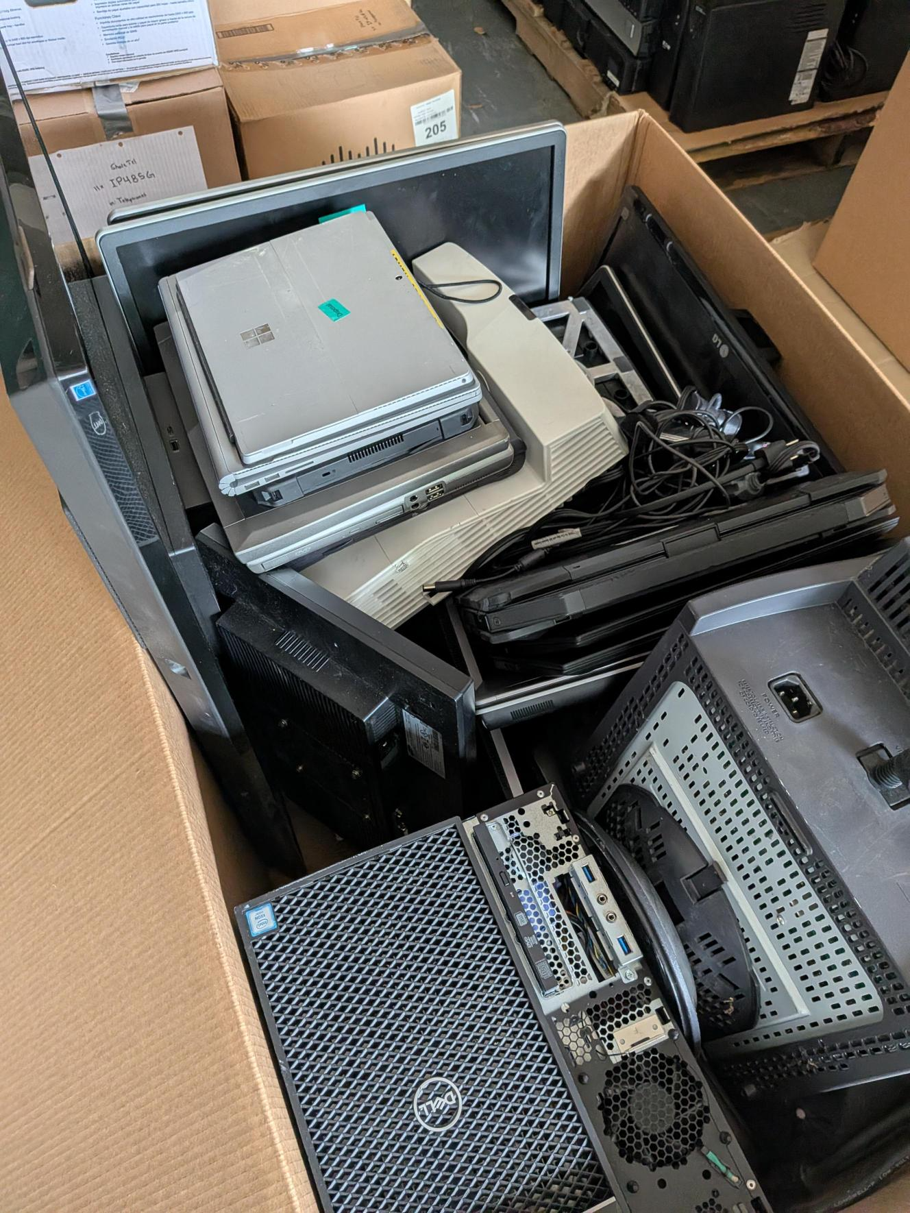 Bulk Monitors and Desktops - image 4