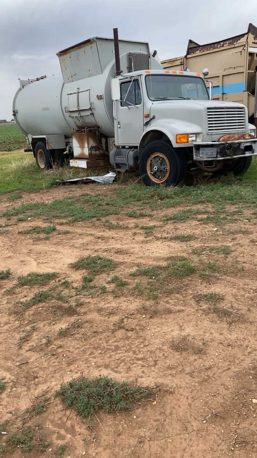 1990 International Rand Automated Side Loader — photo 2
