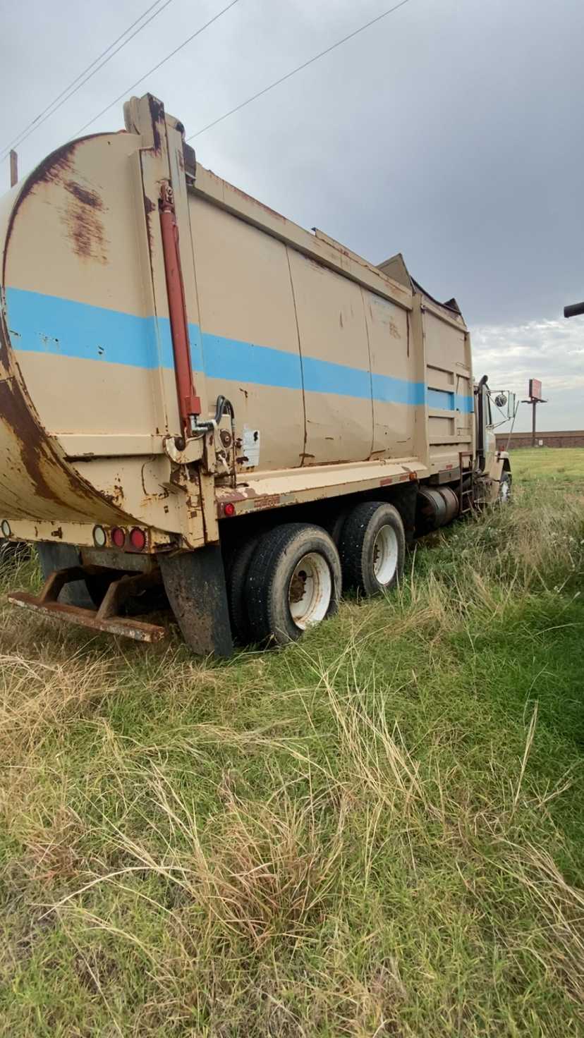 1996 Freightliner Wittke Automated Side Loader — photo 3
