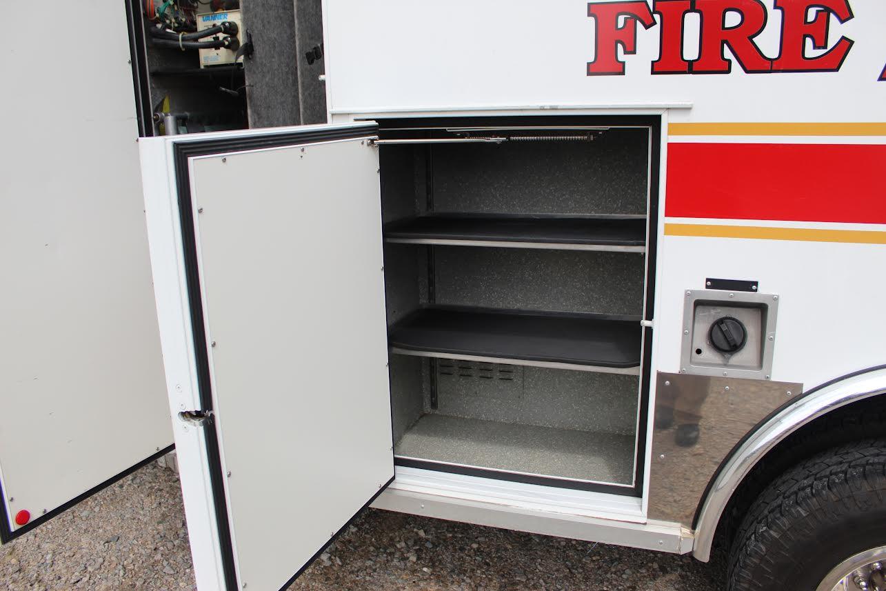 1993 Ford 4x4 Type I Ambulance - image 14