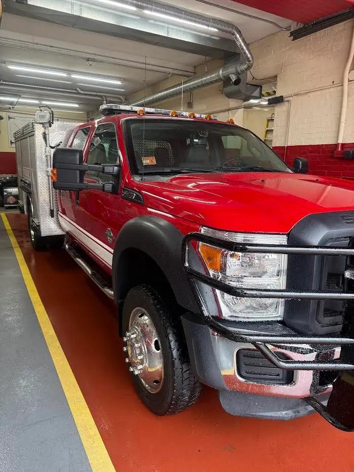 2013 Ford Super Duty power Stroke 4x4 Light Rescue - image 3