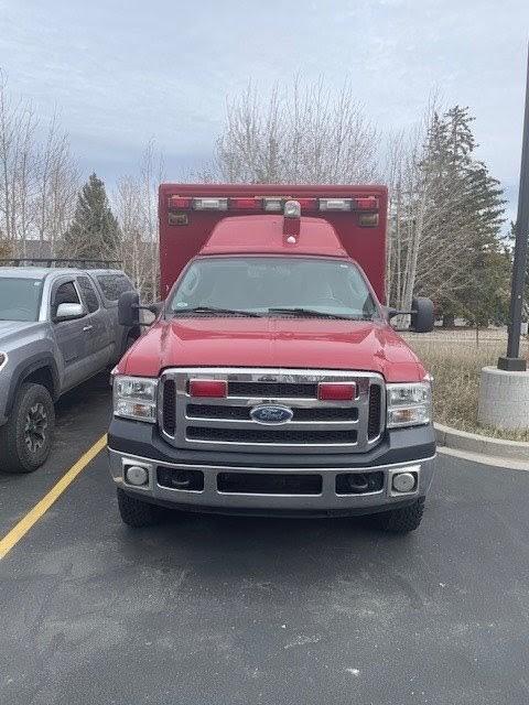 2007 Ford Ambulance - image 1