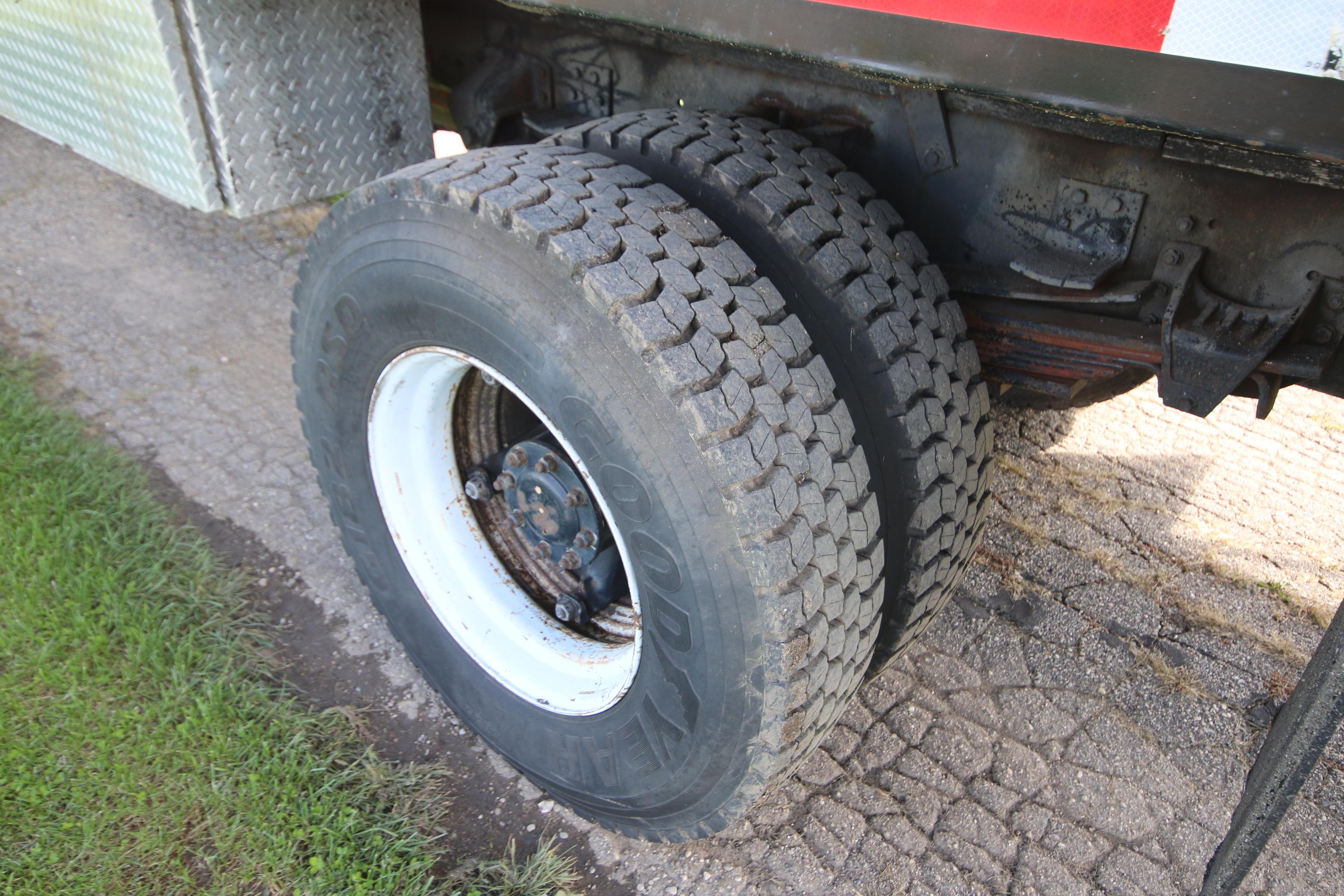 1991 GMC C7H042 TopKick Crane Truck - National N85 - image 17