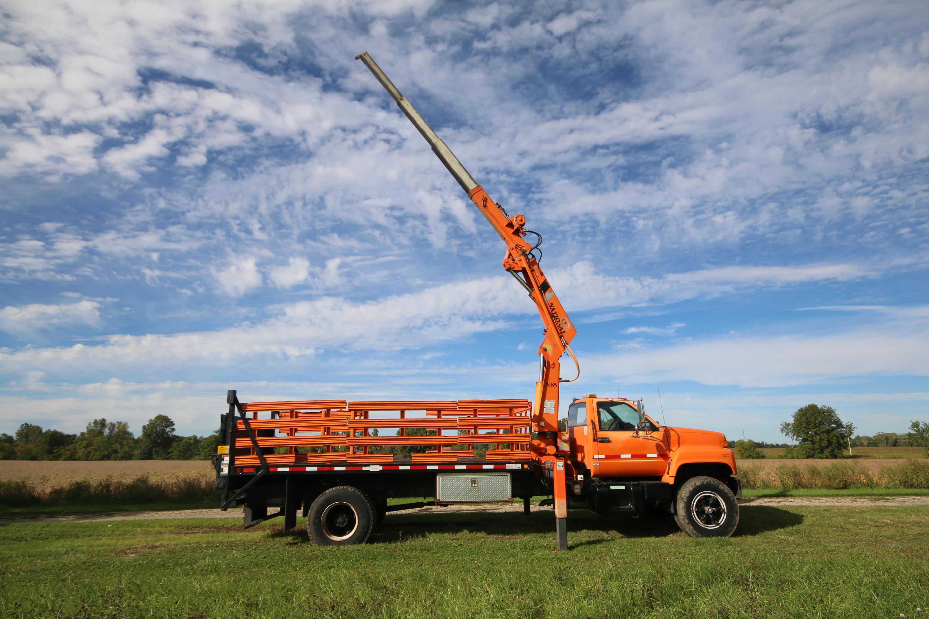 1991 GMC C7H042 TopKick Crane Truck - National N85 - image 18