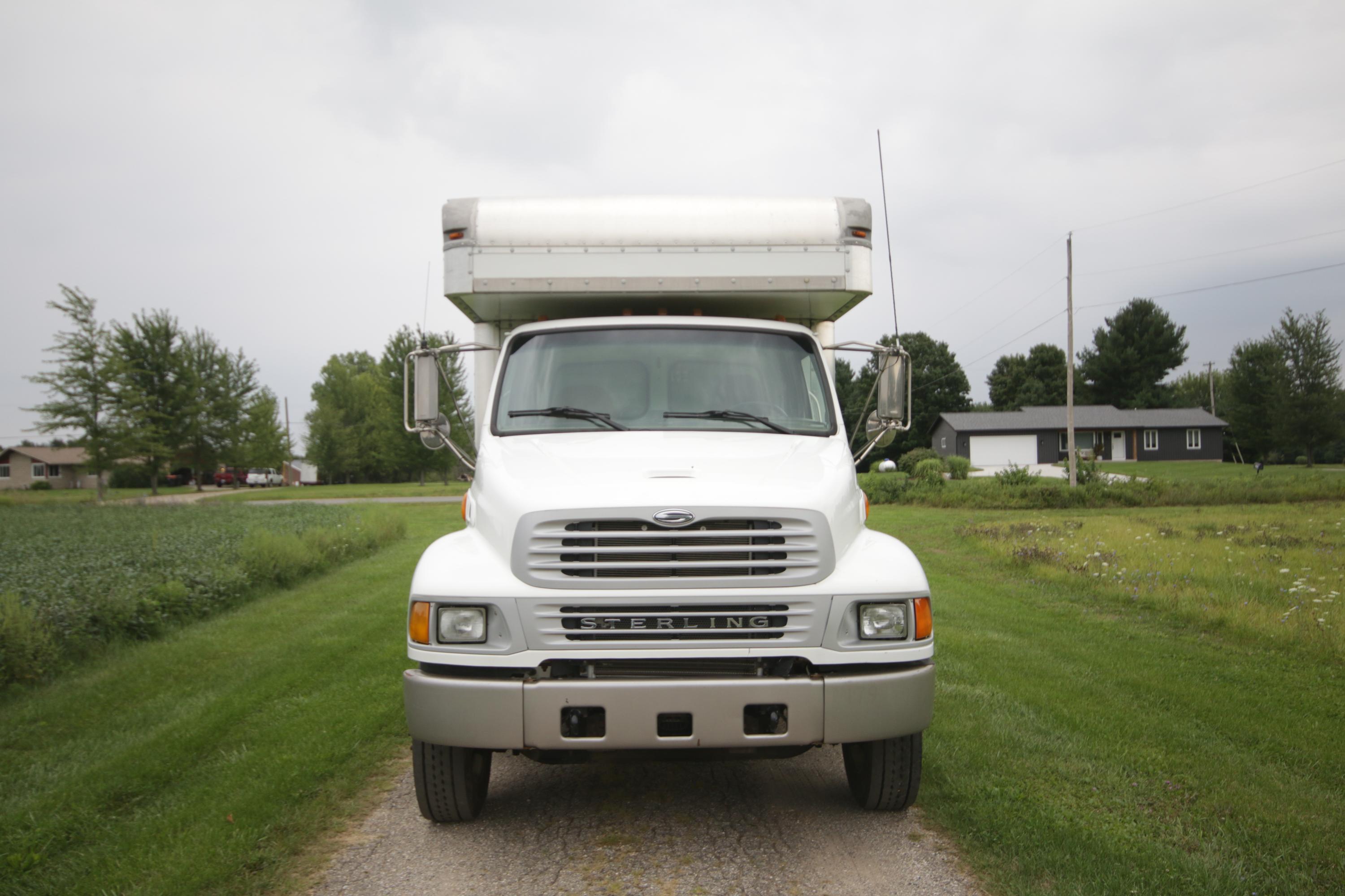 2007 Sterling Acterra Enclosed Service Truck - image 3