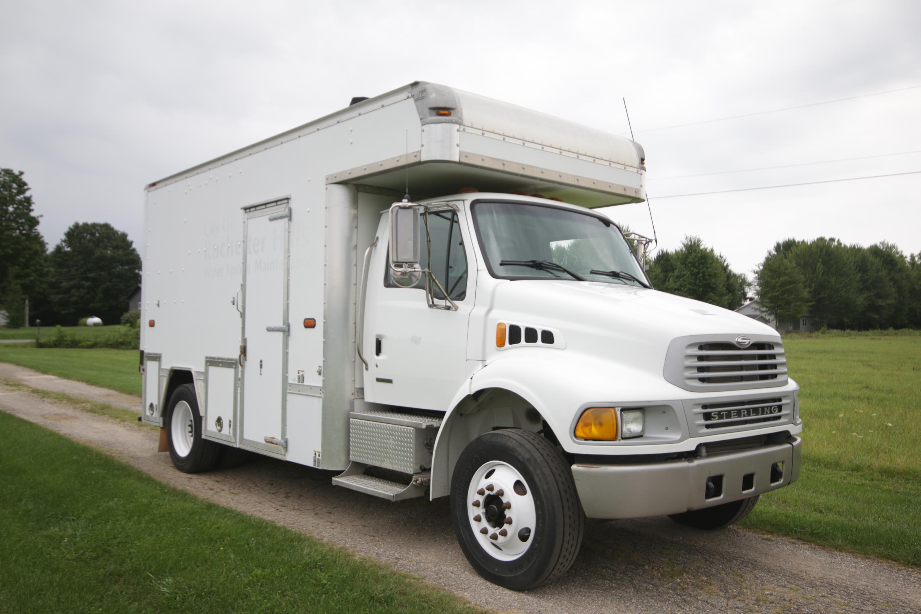 2007 Sterling Acterra Enclosed Service Truck - image 1