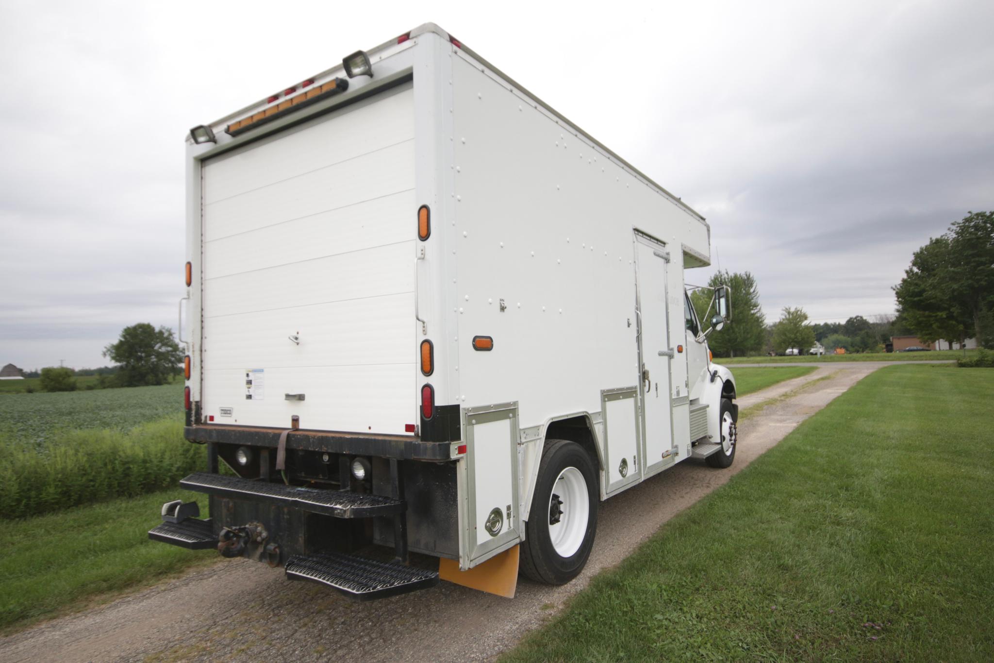 2007 Sterling Acterra Enclosed Service Truck - image 5