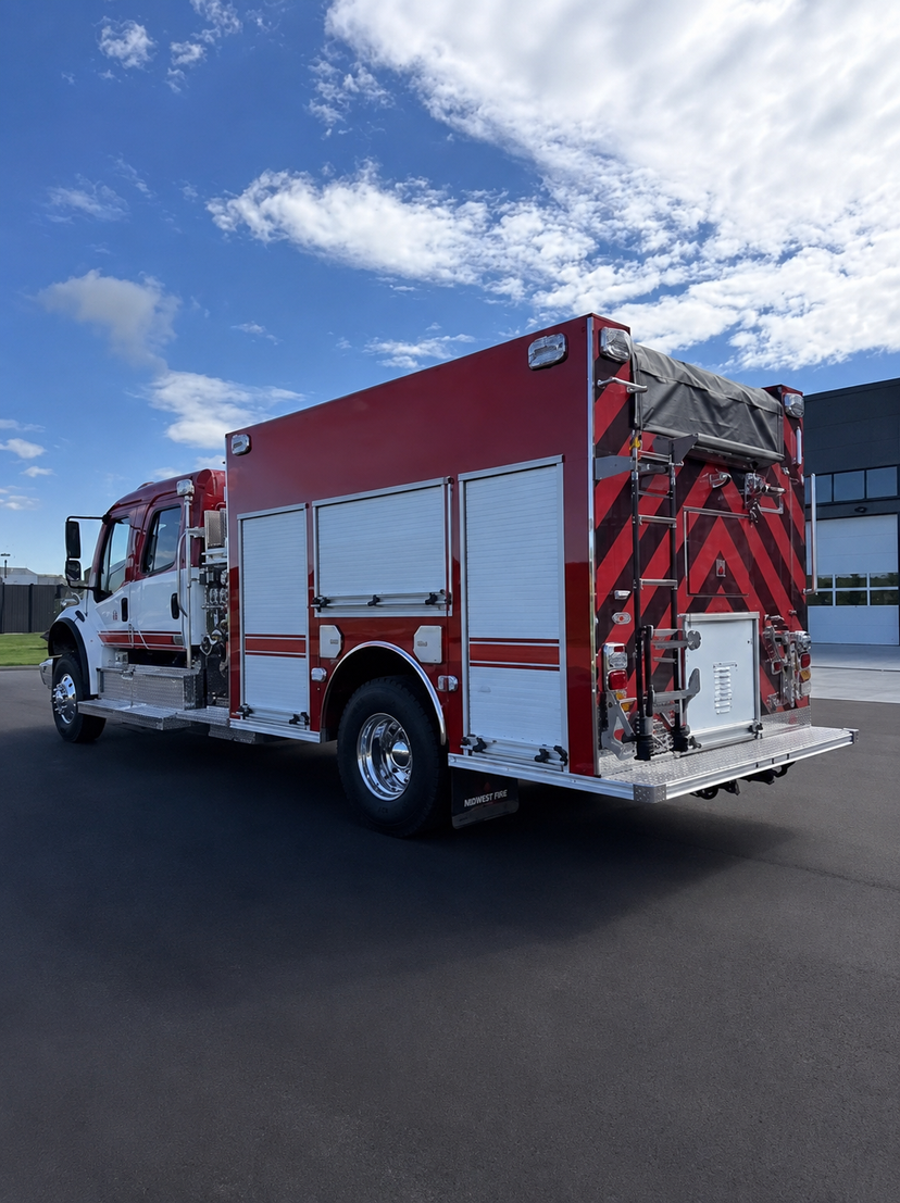 2025 MidWest Freightliner 4x4 Pumper — photo 4
