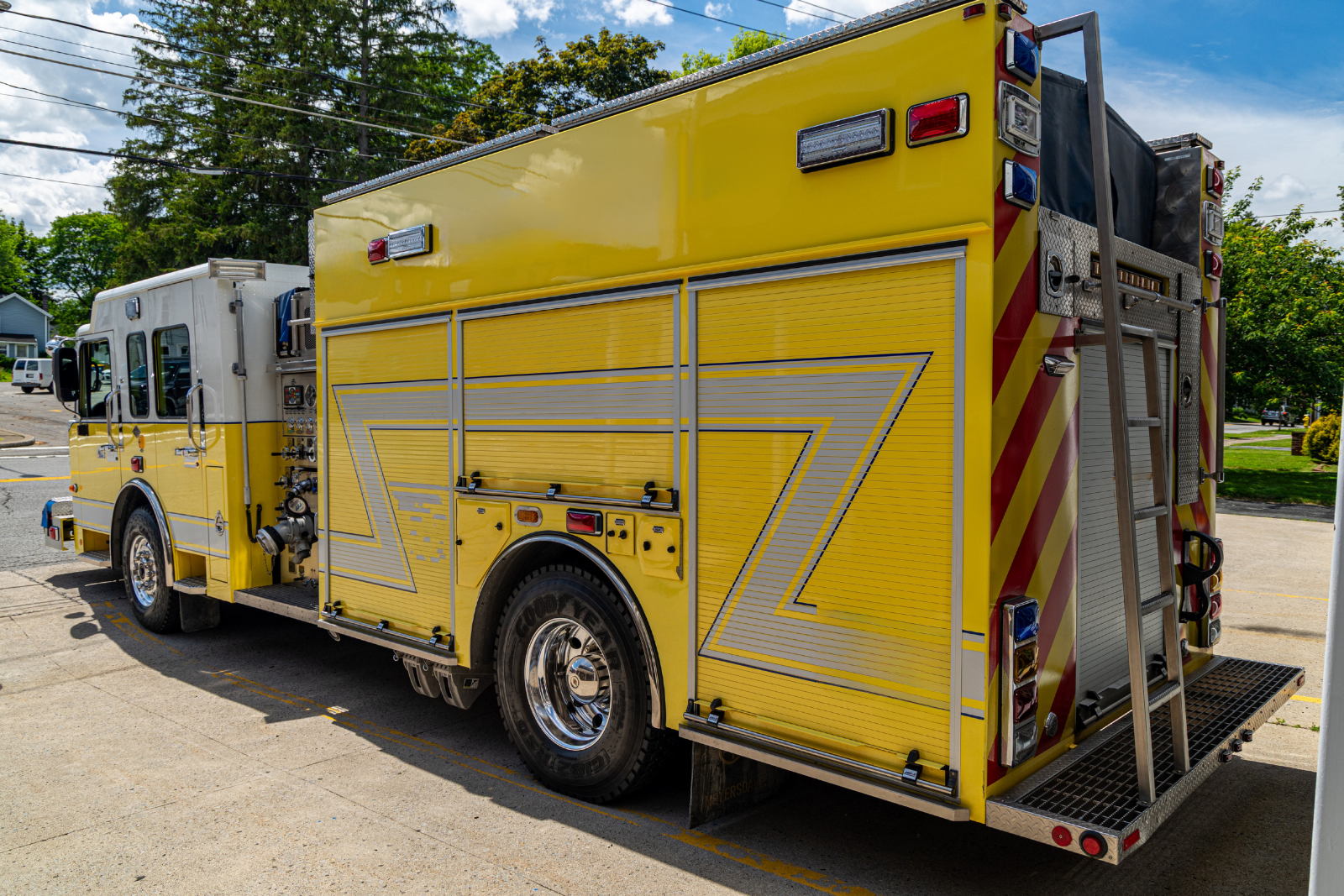 2014 4 Guys Spartan Pumper - image 4