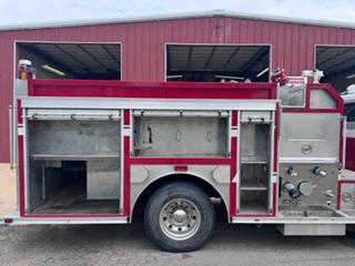 1993 E-One International Pumper - image 7